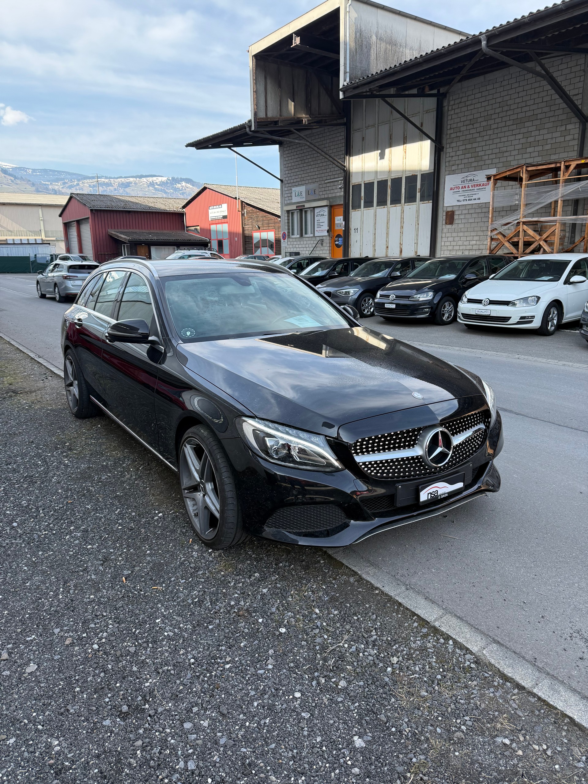 MERCEDES-BENZ C 220d Avantgarde-image-2