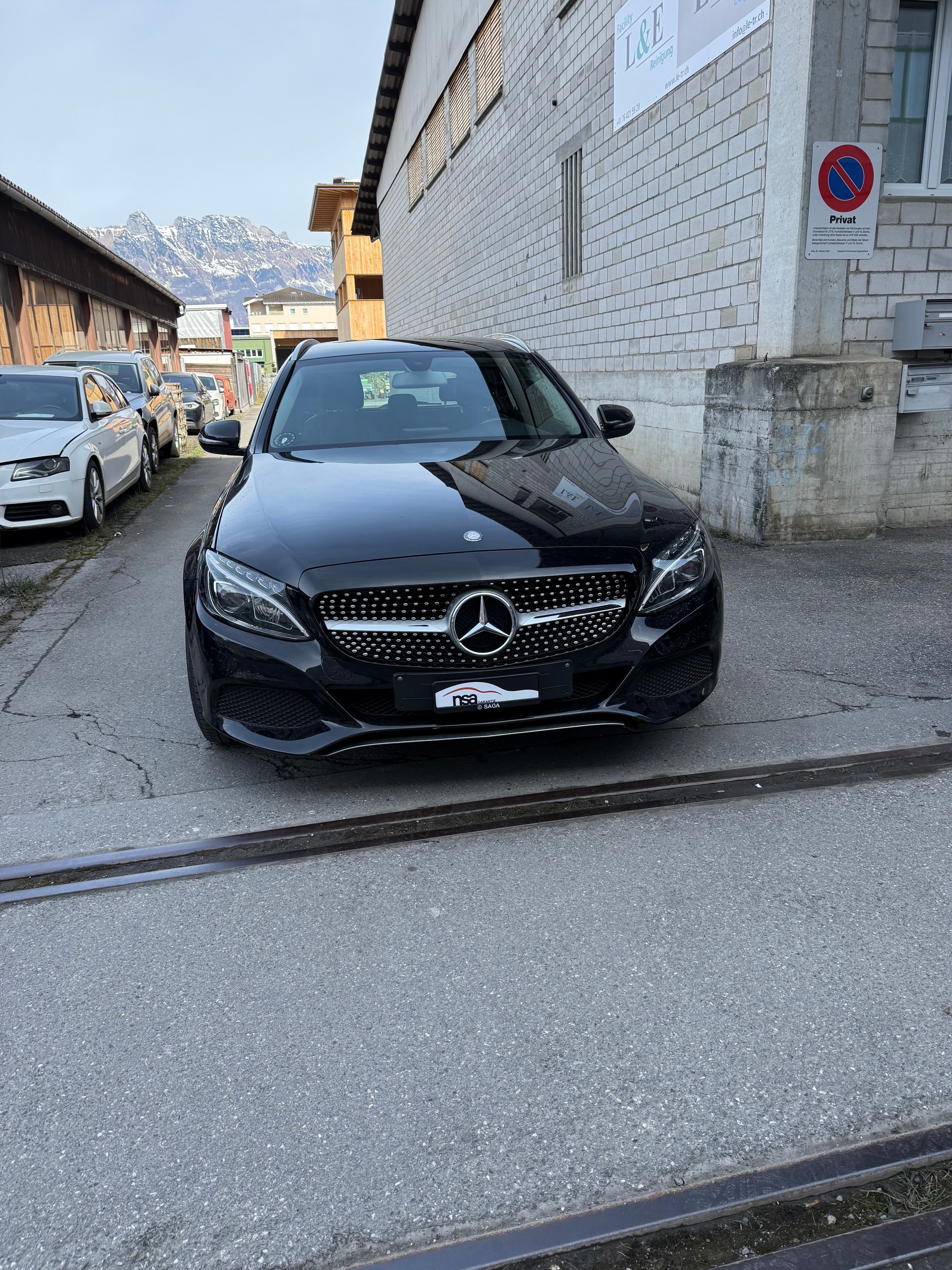 MERCEDES-BENZ C 220d Avantgarde-image-0