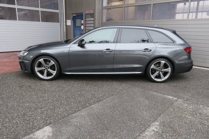 AUDI A4 Avant 40 TFSI S line S-tronic-image-3