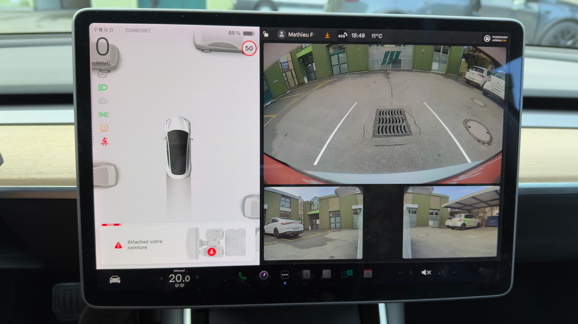 TESLA Model 3-image-10