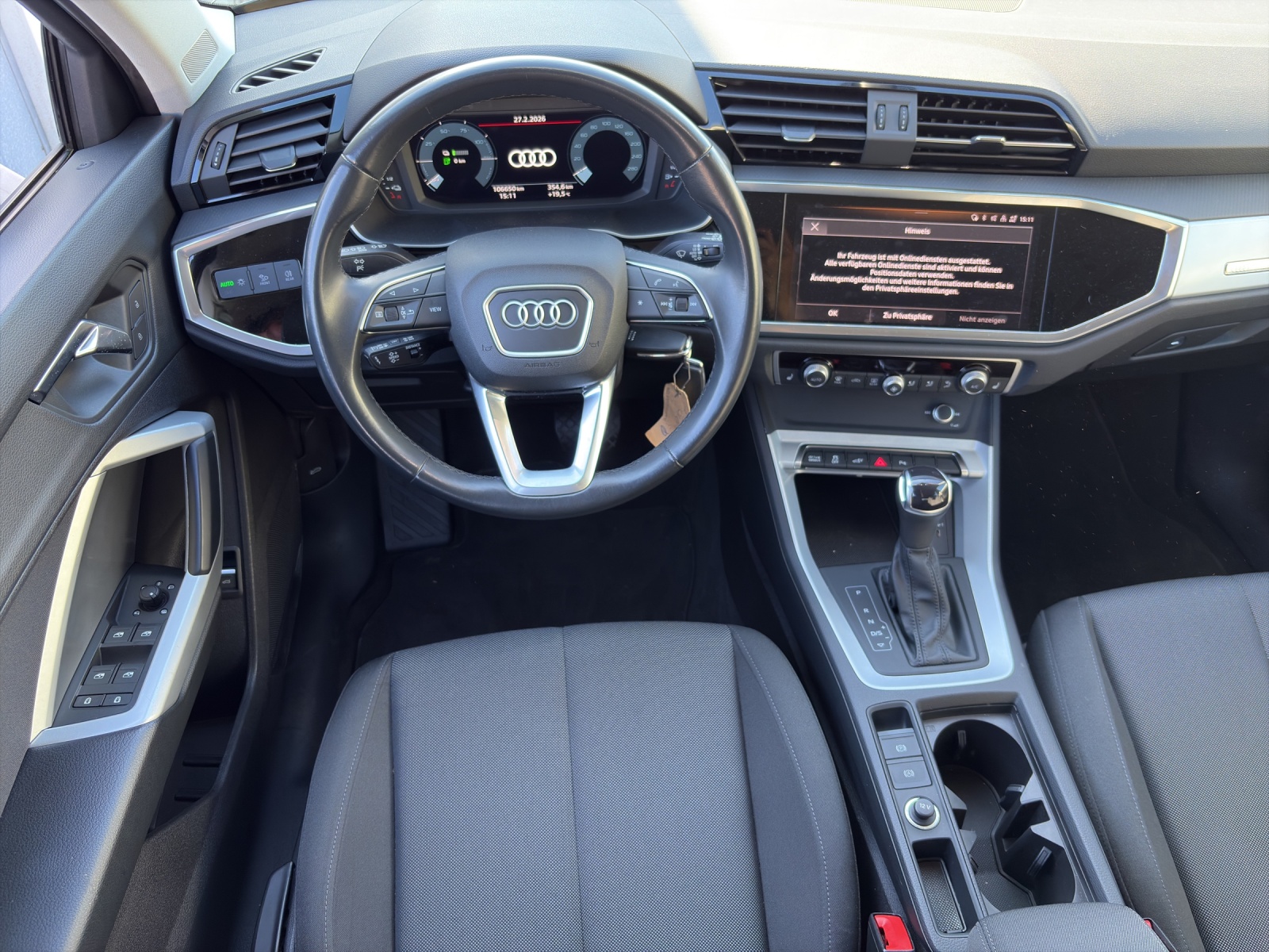 AUDI Q3 1.4 45 TFSI e S line S-Tronic-image-6