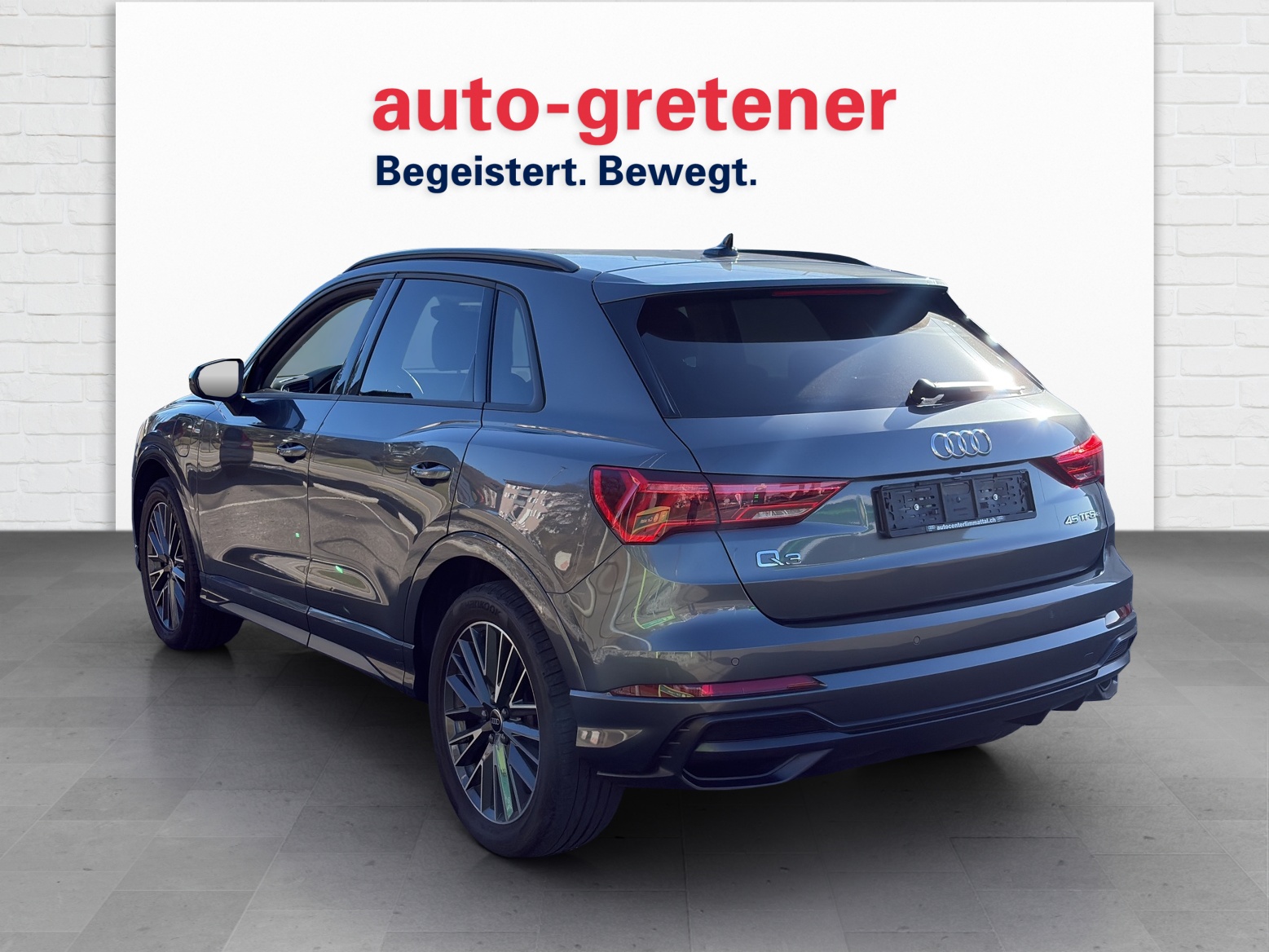 AUDI Q3 1.4 45 TFSI e S line S-Tronic-image-1