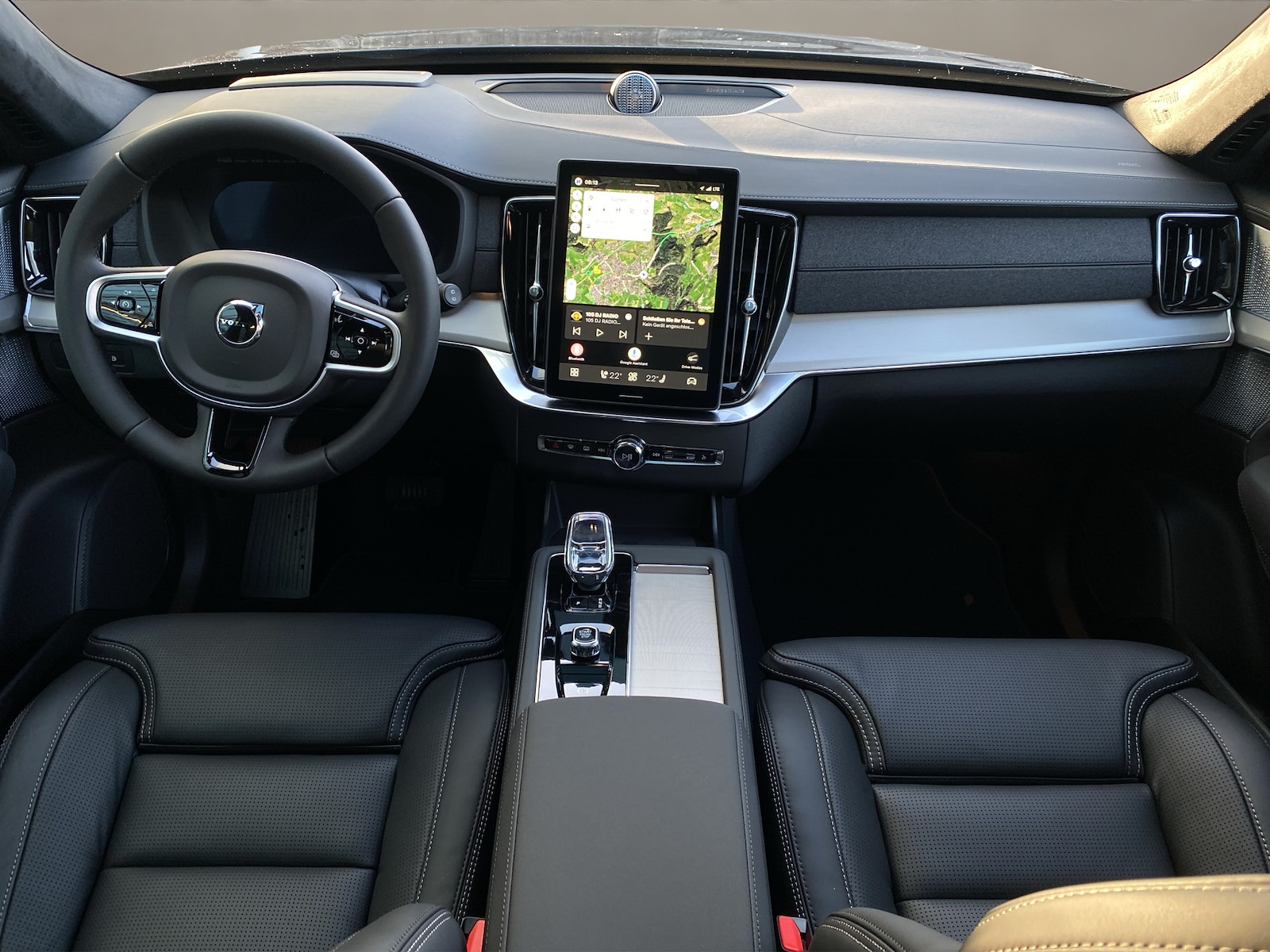 VOLVO XC90 2.0 T8 TE Black Edition eAWD-image-12