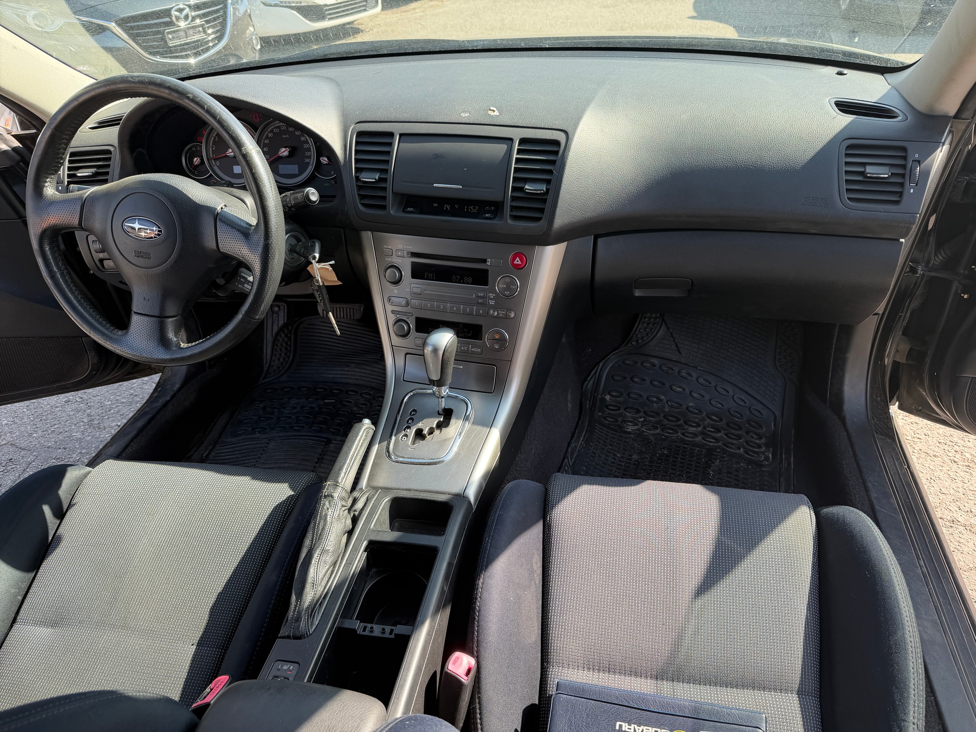 SUBARU Legacy 2.0R AWD Swiss-image-5