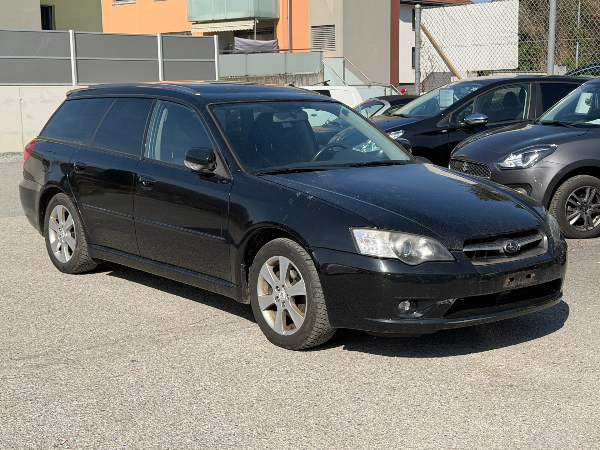 SUBARU Legacy 2.0R AWD Swiss-image-1