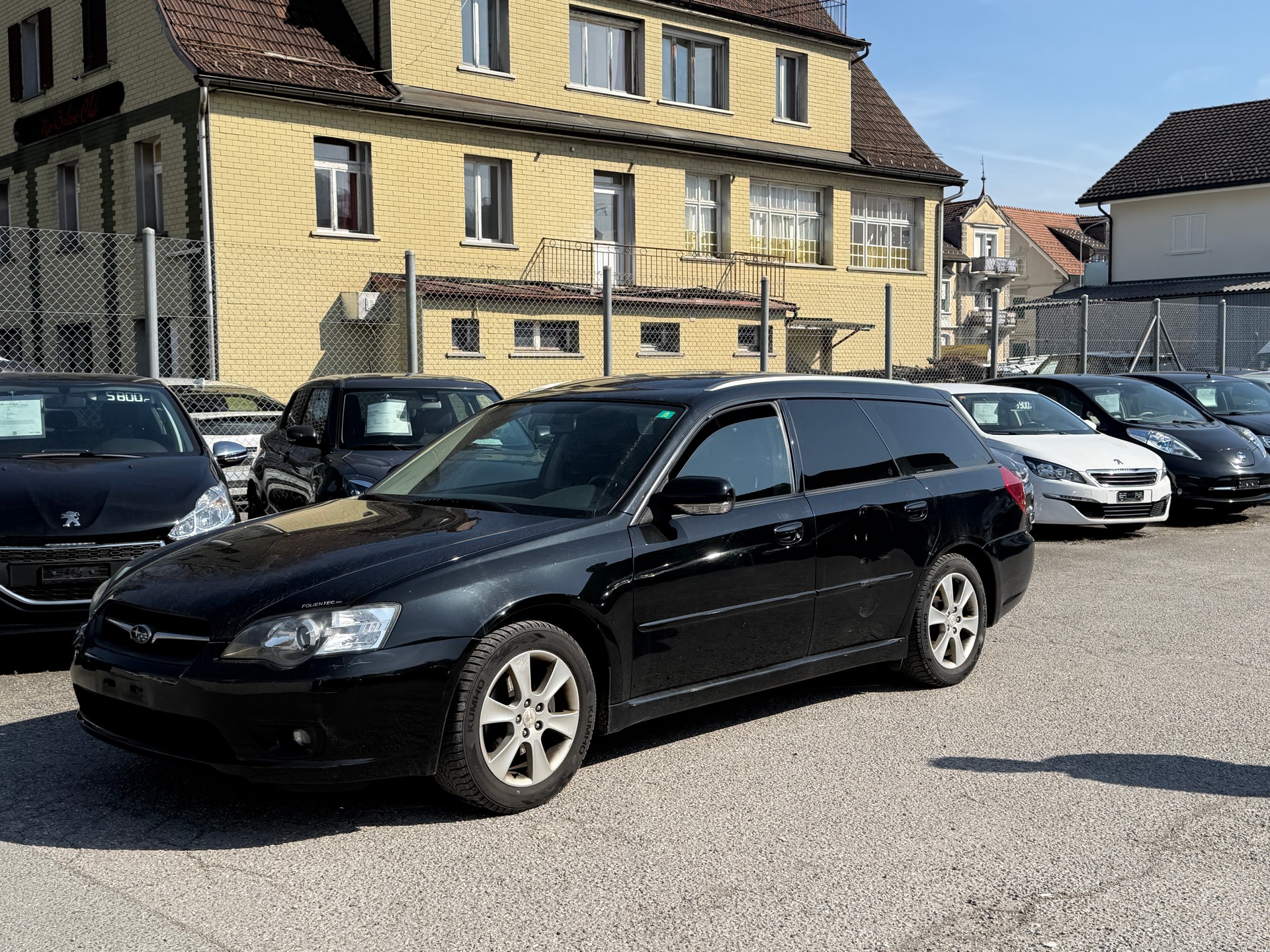 SUBARU Legacy 2.0R AWD Swiss-image-2