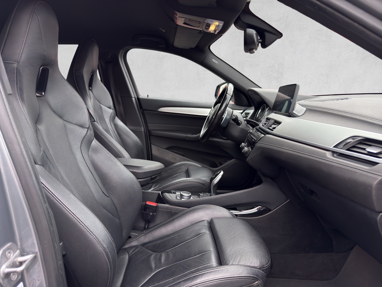 BMW X2 xDrive 20i M Sport-image-14