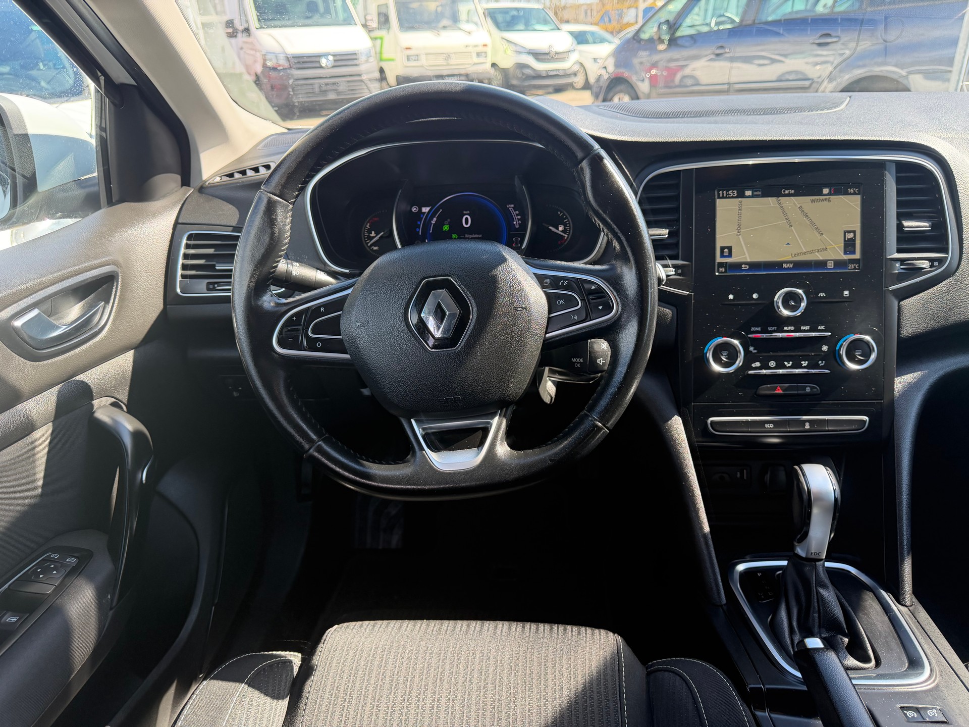 RENAULT Mégane Grandtour 1.5 dCi Business EDC ** Gr.Navi * Klima-auto * Tempomat * PDC H * Ab MFK 03.2024-image-3
