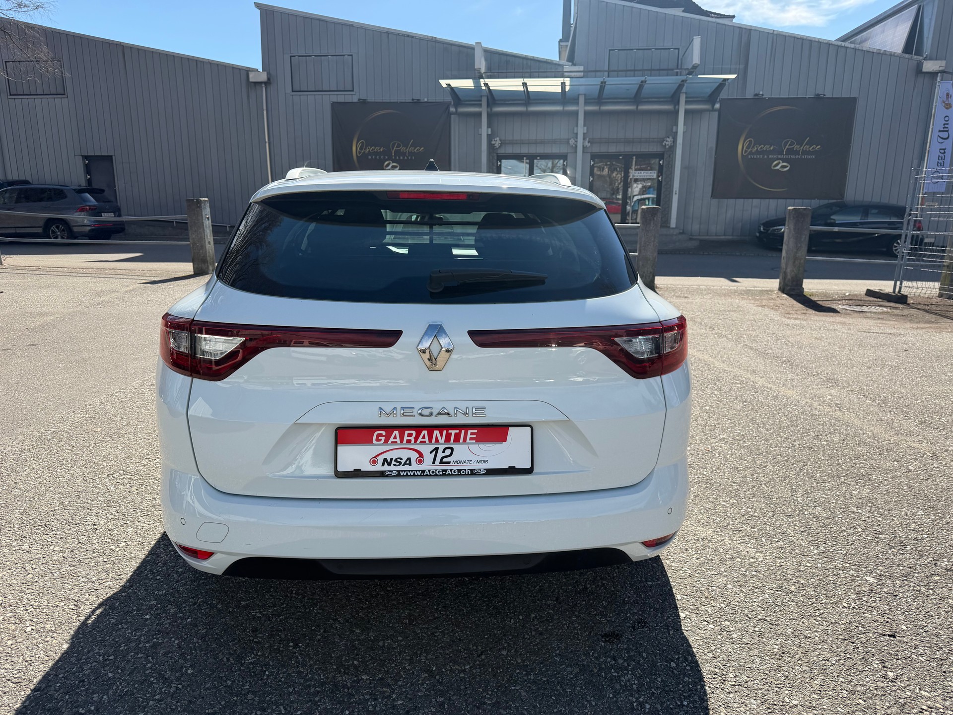 RENAULT Mégane Grandtour 1.5 dCi Business EDC ** Gr.Navi * Klima-auto * Tempomat * PDC H * Ab MFK 03.2024-image-11