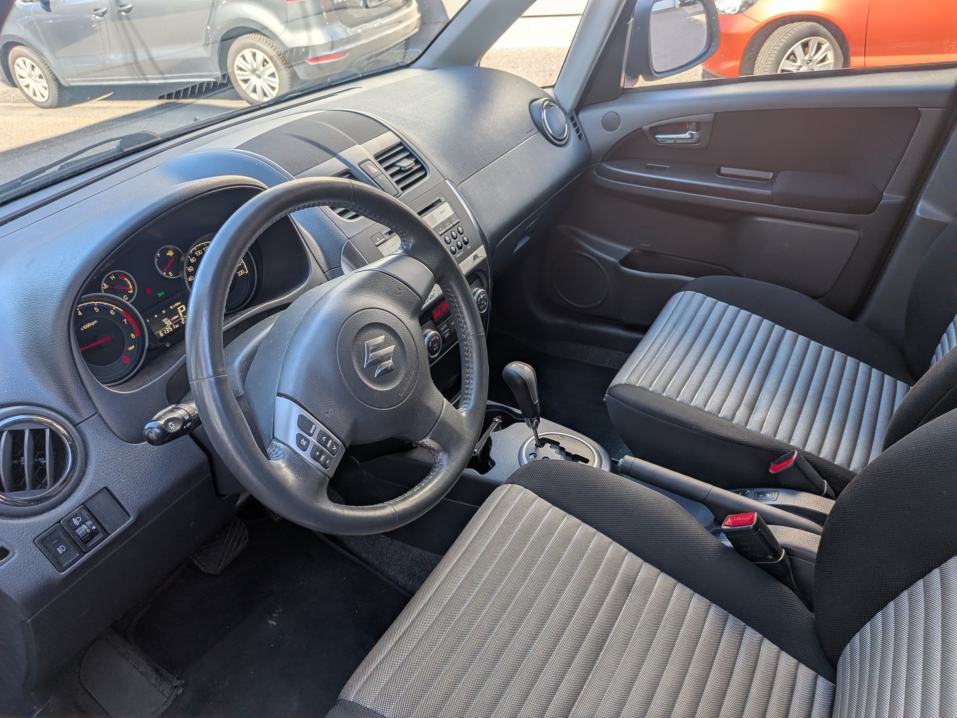 SUZUKI SX4 1.6 16V GL Top Piz Sulai 4WD Automatic-image-4