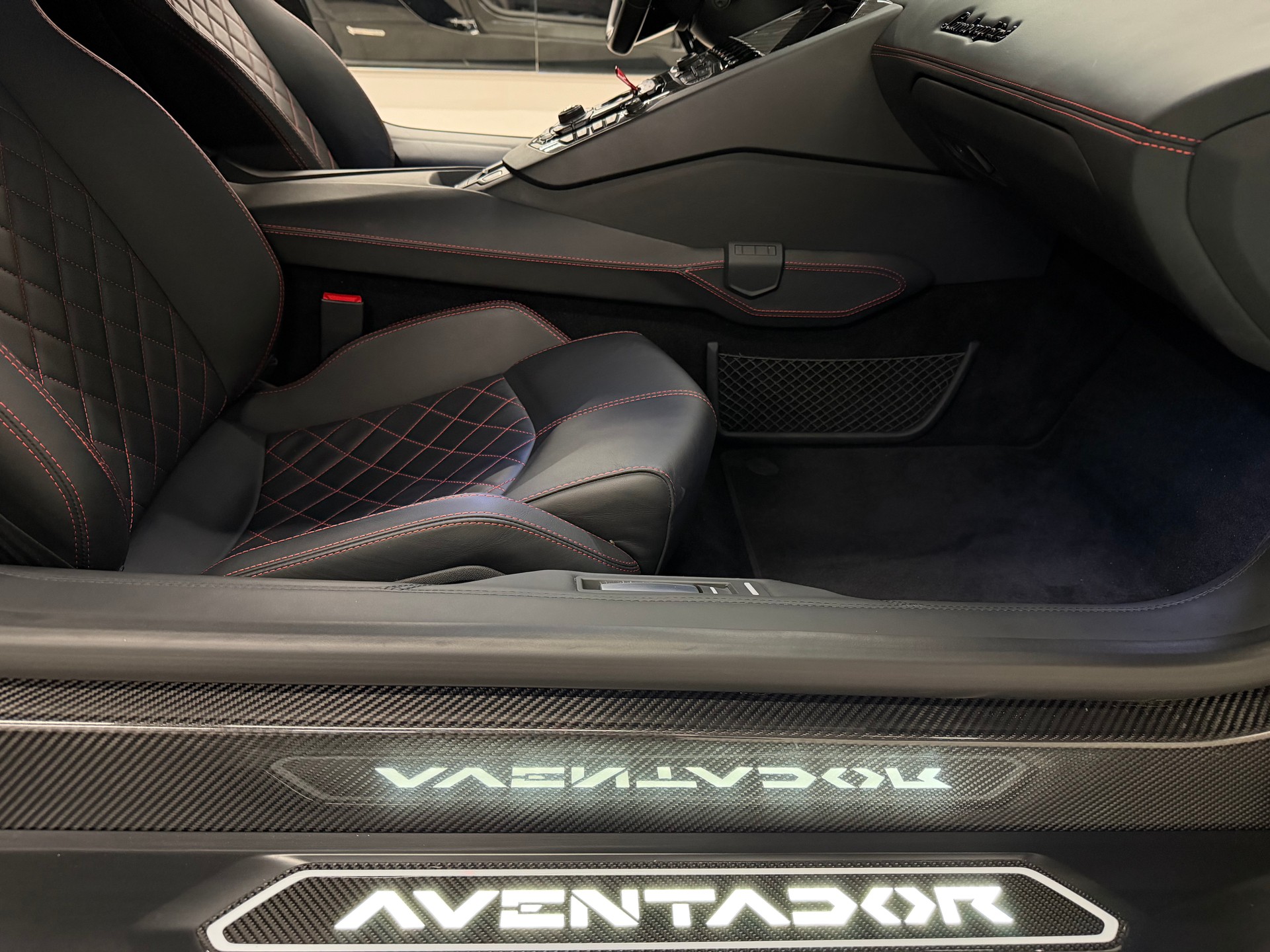 LAMBORGHINI Aventador S LP740-4 Roadster E-Gear-image-22