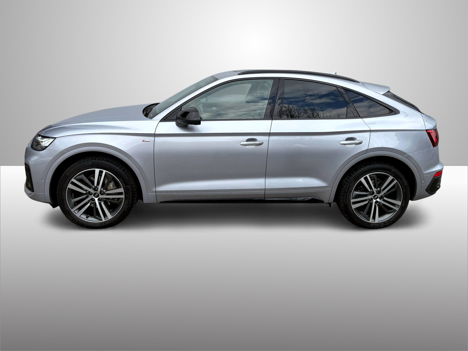 AUDI Q5 Sportback 45 TFSI Black Edition quattro S-tronic-image-2