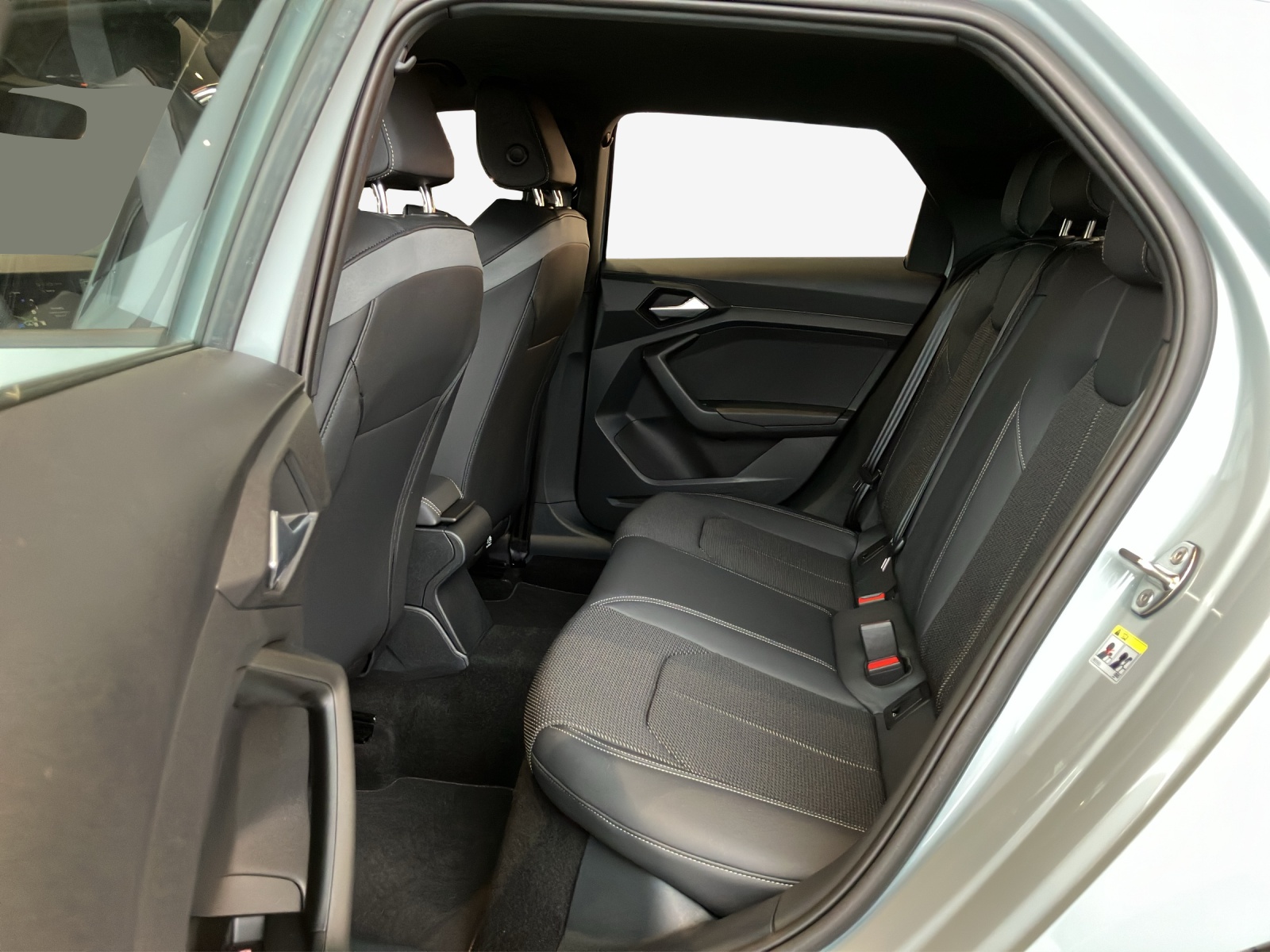 AUDI A1 Sportback 30 TFSI Attraction S-tronic-image-8