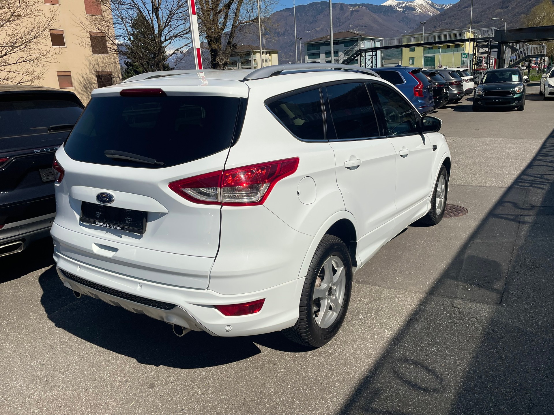 FORD Kuga 2.0 TDCi Carving 4WD PowerShift-image-9