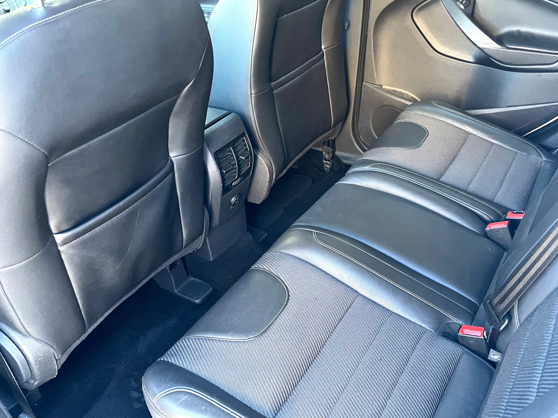 FORD Kuga 2.0 TDCi Carving 4WD PowerShift-image-4