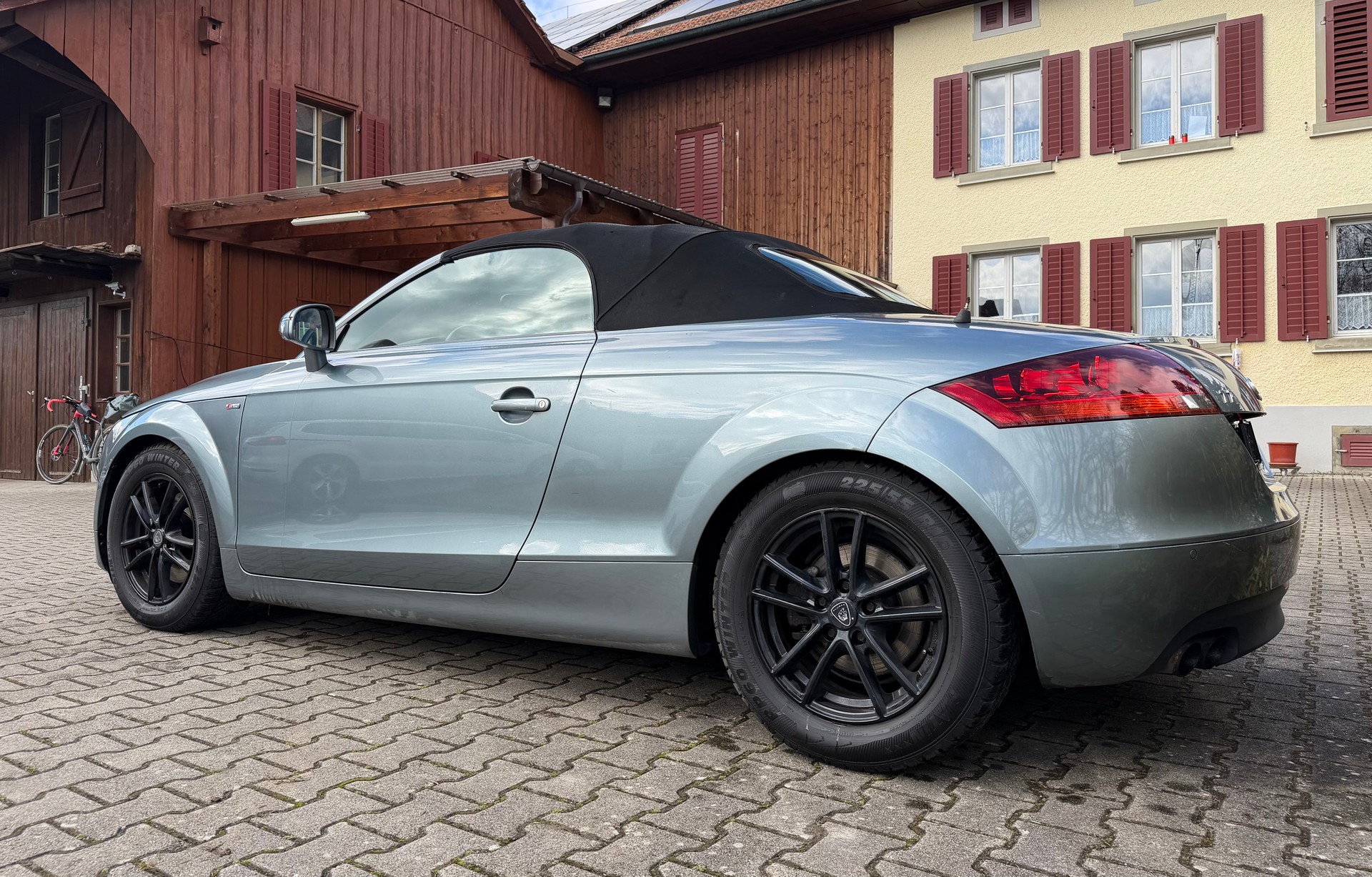 AUDI TT Coupé 2.0 TFSI Style S-tronic-image-3
