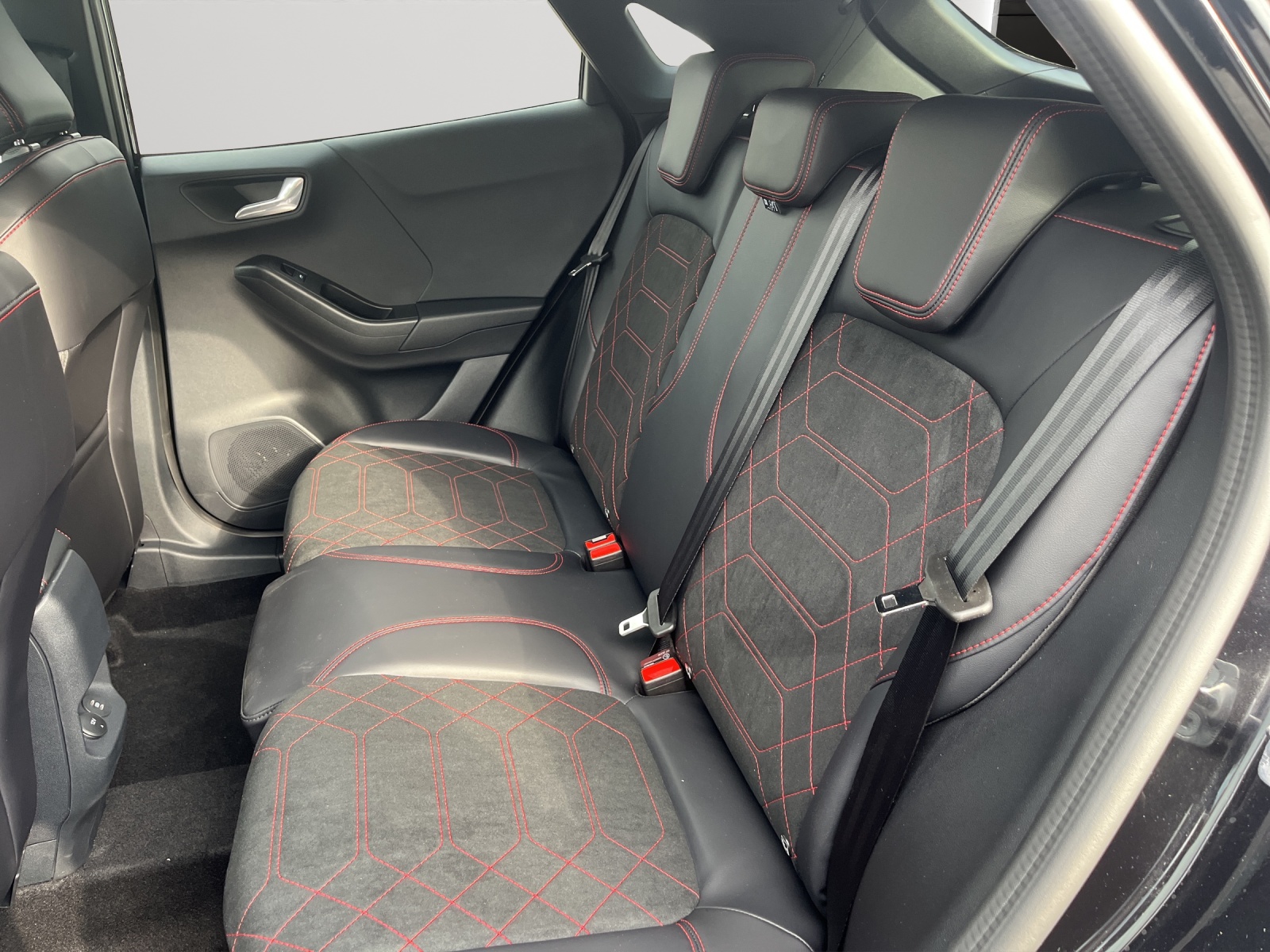 Image FORD PUMA Puma 1.0 MHEV ST-Line X Automat