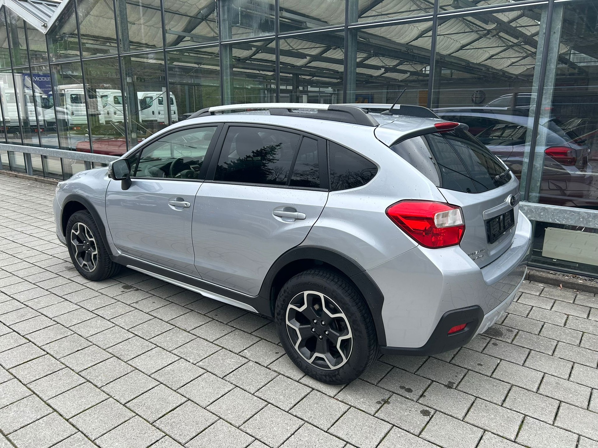 SUBARU XV 2.0 Swiss Two AWD CVT-image-3