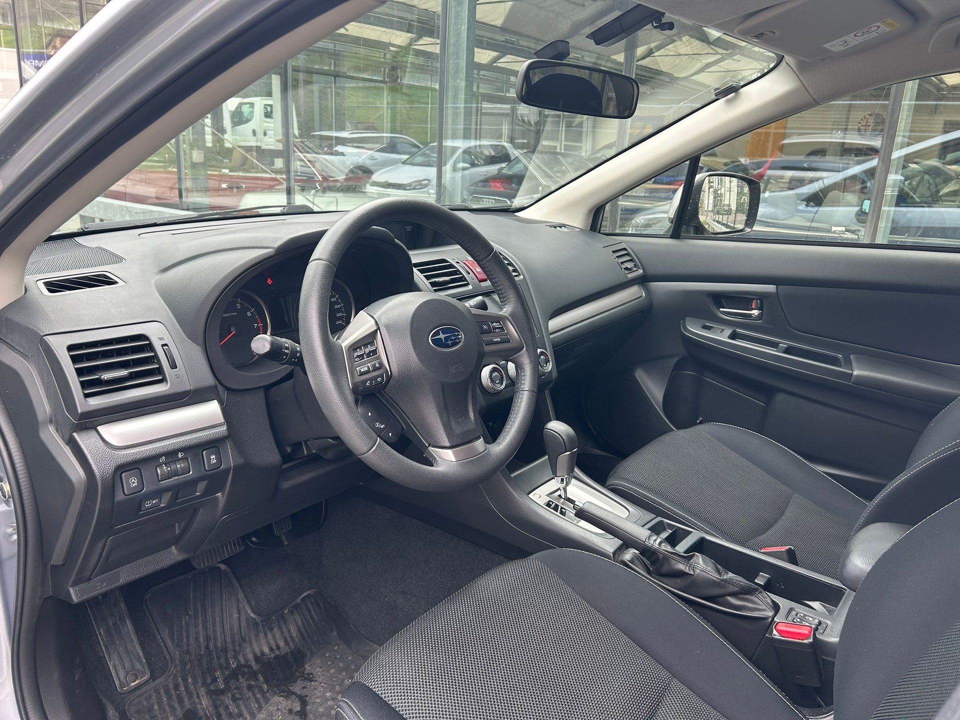 SUBARU XV 2.0 Swiss Two AWD CVT-image-5