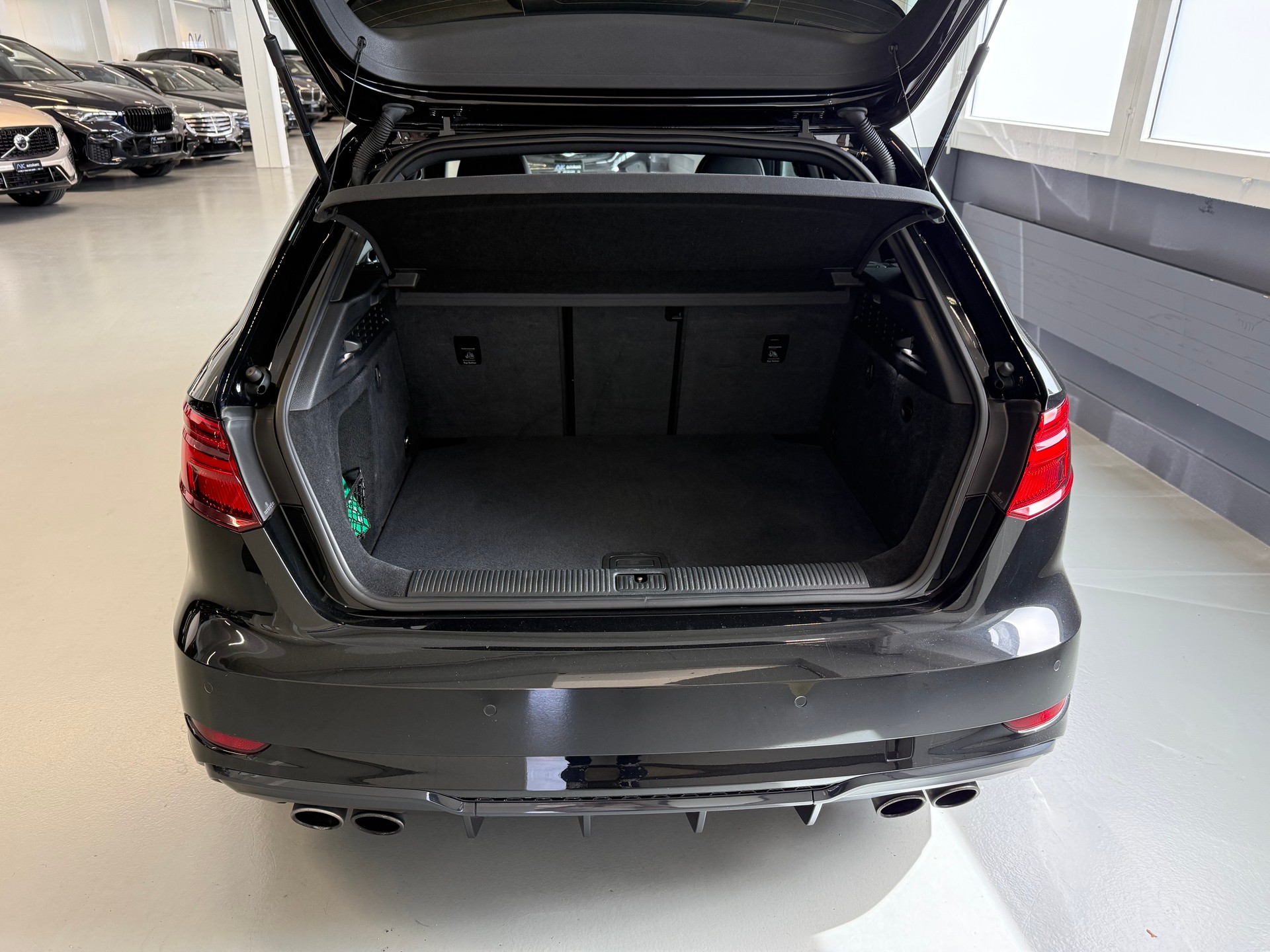 AUDI S3 Sportback 2.0 TFSI quattro S-tronic-image-5