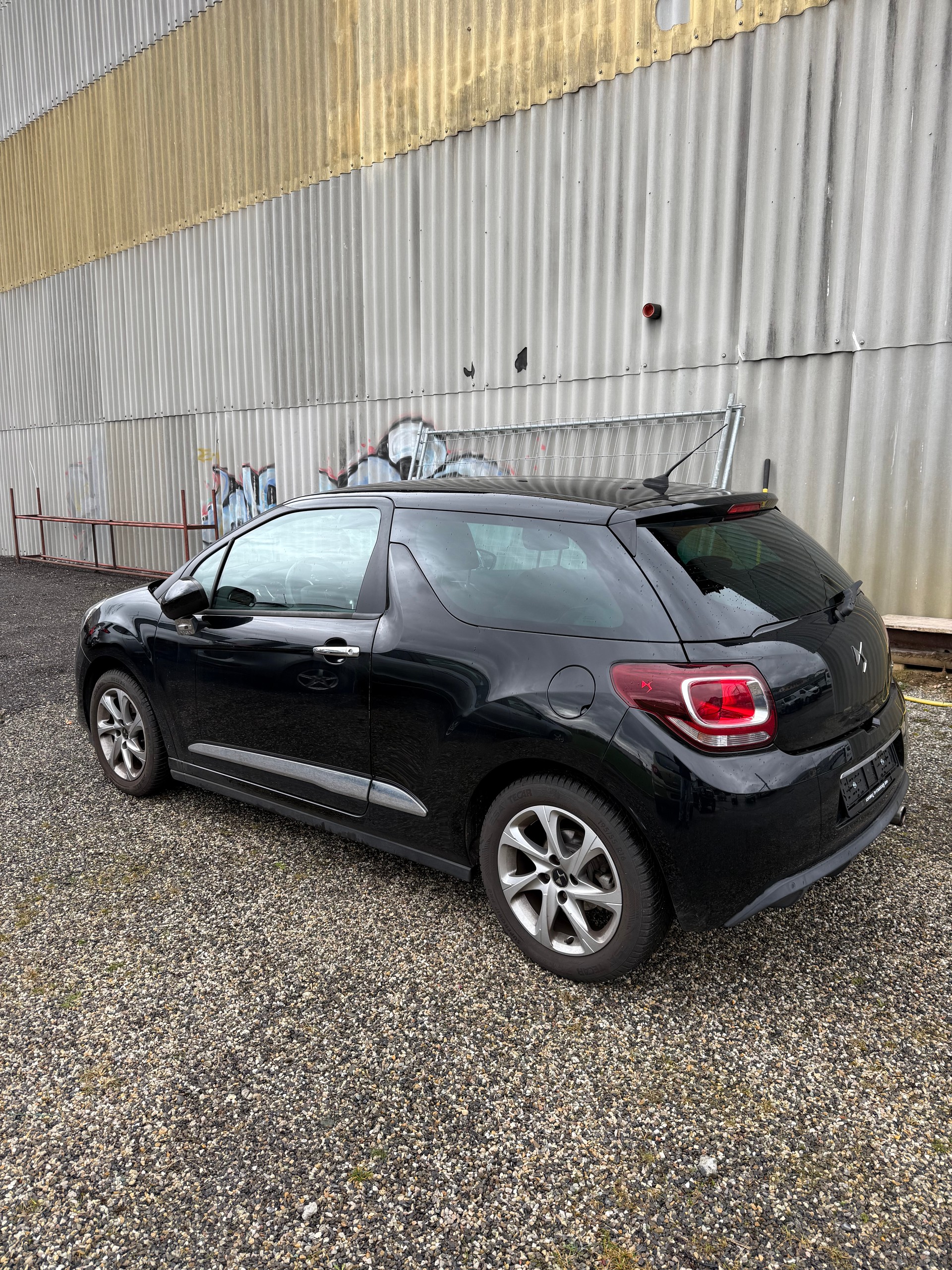 DS AUTOMOBILES DS 3 1.2 PureTech SO Chic-image-5