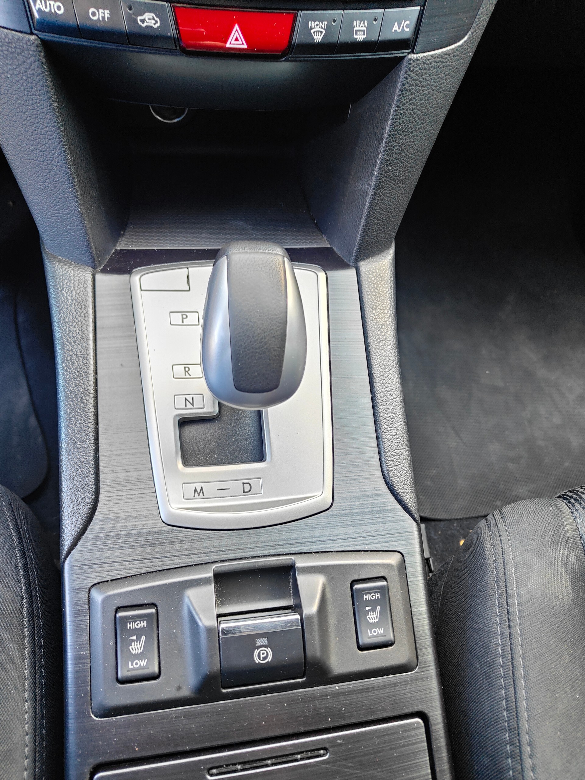 SUBARU Legacy 2.0i Swiss AWD Lineartronic-image-5