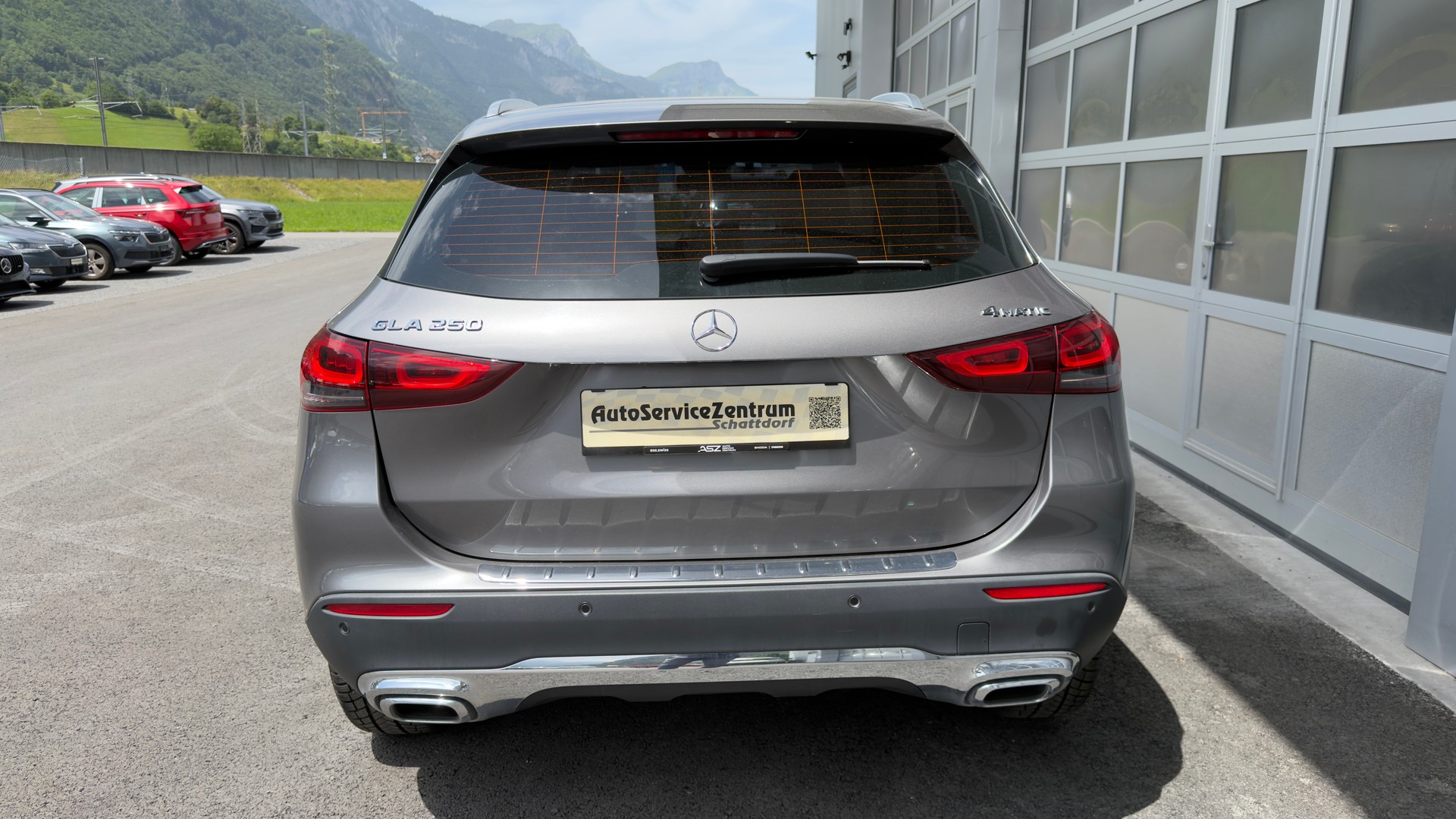 MERCEDES-BENZ GLA-Klasse H247 GLA 250 Progressive 4matic-image-2