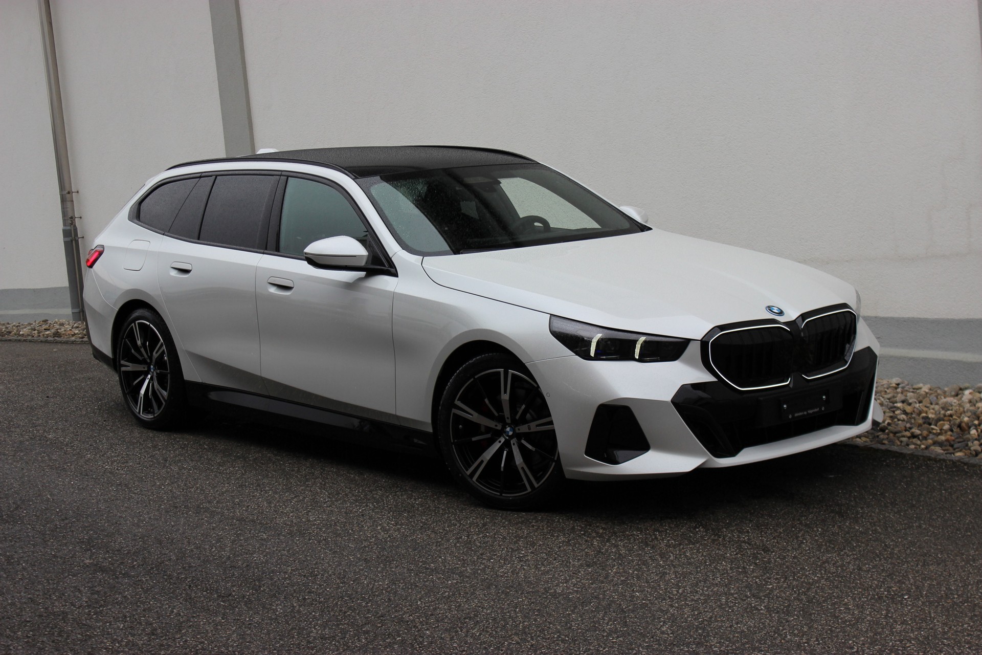 BMW 530e xDrive M Sport Pro M Multifunktionssitze *1.9%-LEASINGAKTION*-image-0
