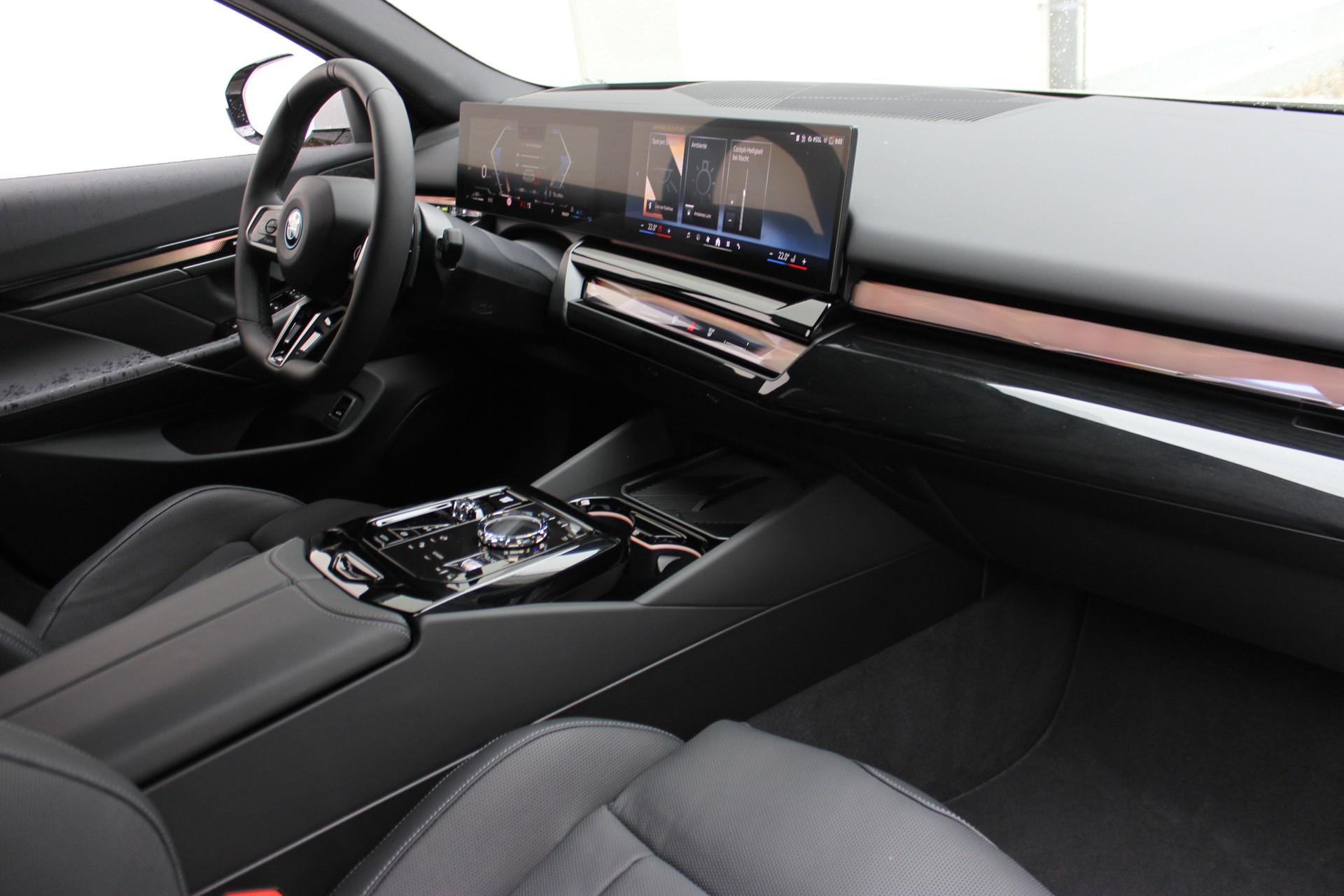 BMW 530e xDrive M Sport Pro M Multifunktionssitze *1.9%-LEASINGAKTION*-image-1