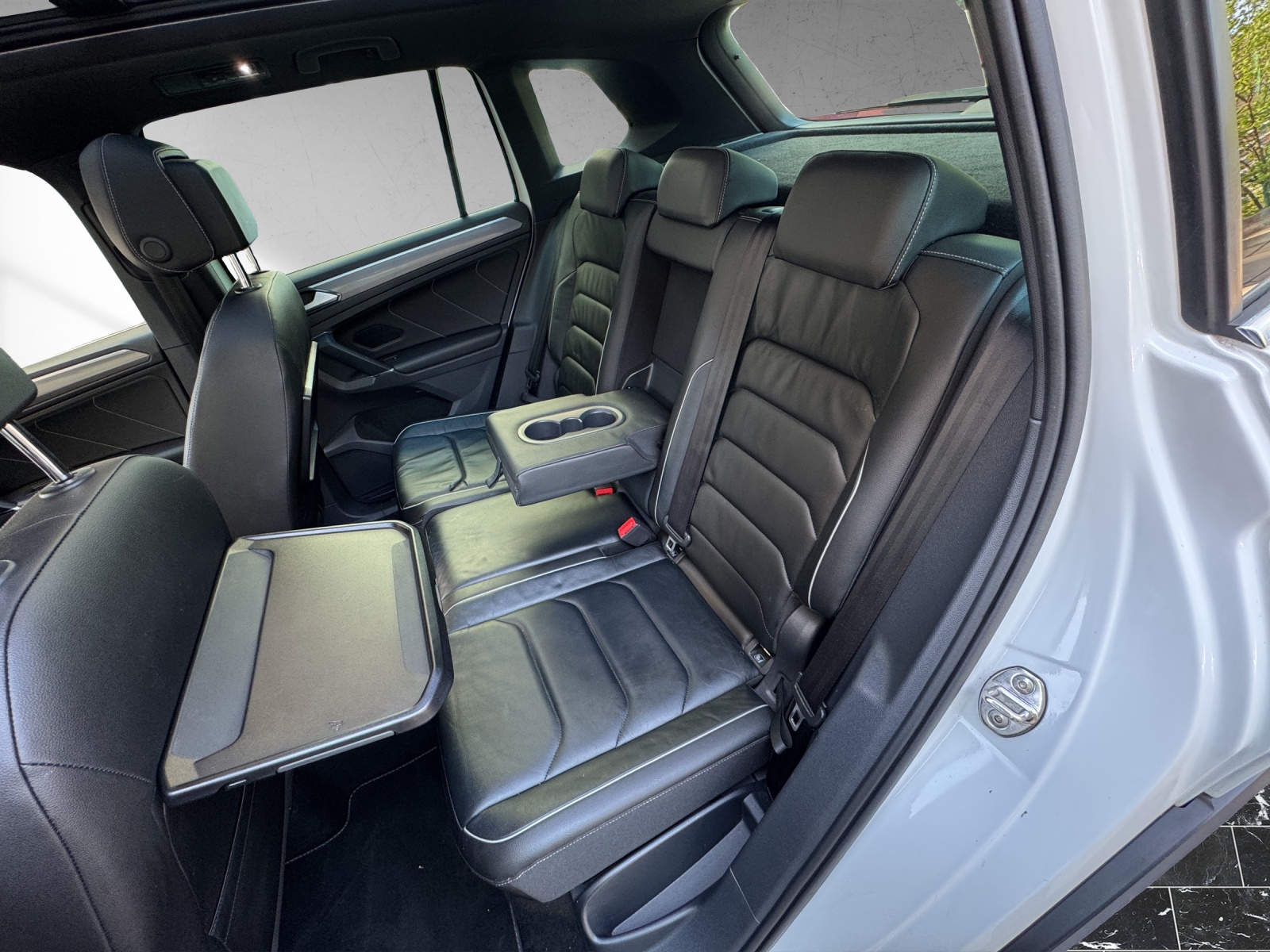 VW Tiguan 2.0 TDI SCR Highline 4Motion DSG-image-12