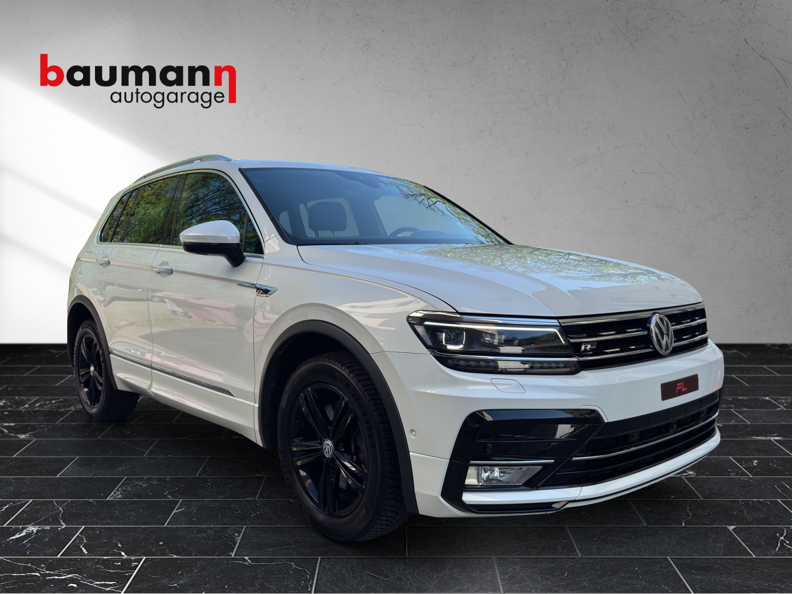 VW Tiguan 2.0 TDI SCR Highline 4Motion DSG-image-1