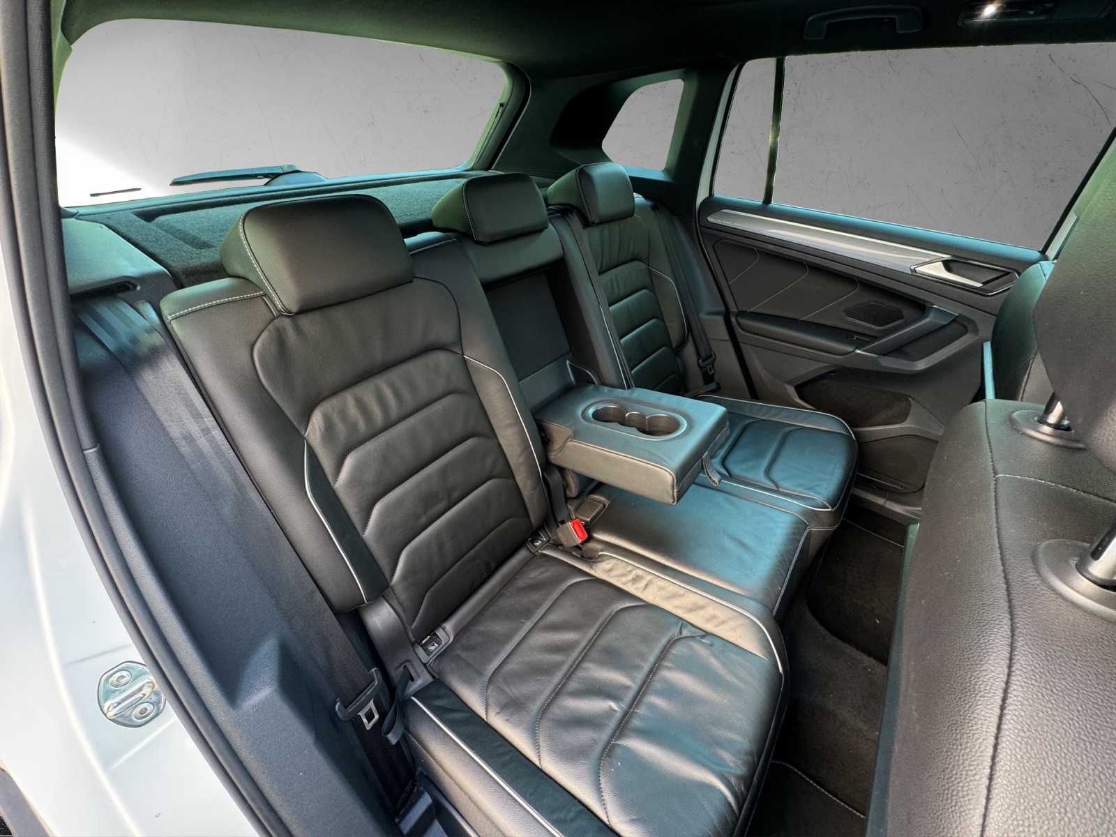 VW Tiguan 2.0 TDI SCR Highline 4Motion DSG-image-13
