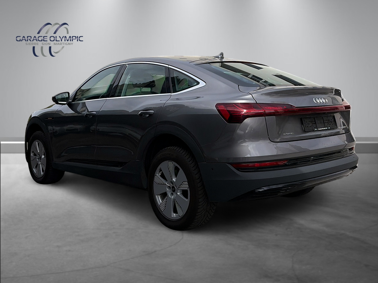 AUDI e-tron 50 Sportback quattro-image-4