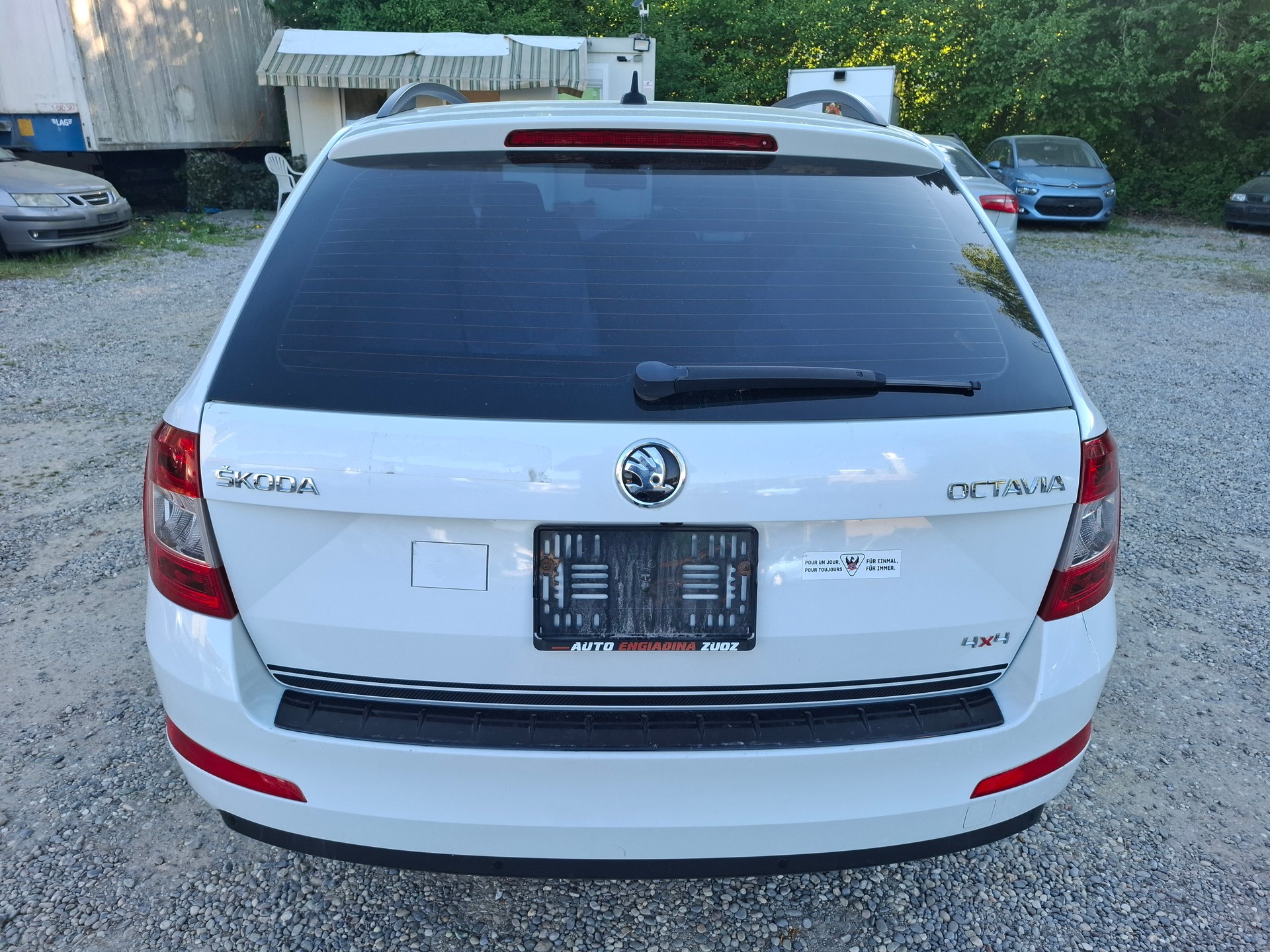 SKODA Octavia Combi 1.8 TSI Swiss Edition 4x4 DSG-image-7