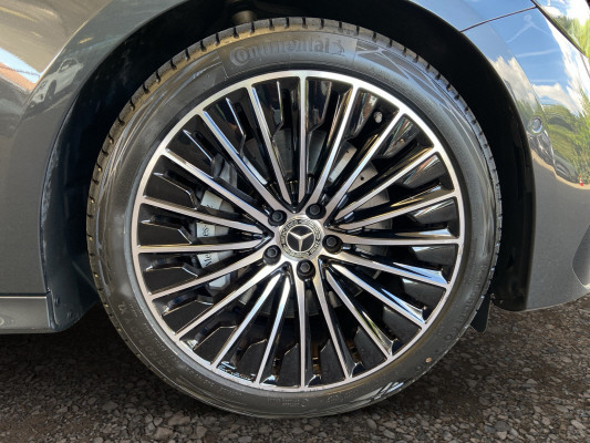 MERCEDES-BENZ E 200 T 9G-Tronic 4Matic-image-8
