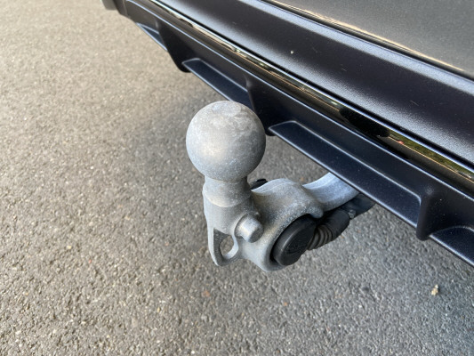 MERCEDES-BENZ E 200 T 9G-Tronic 4Matic-image-6