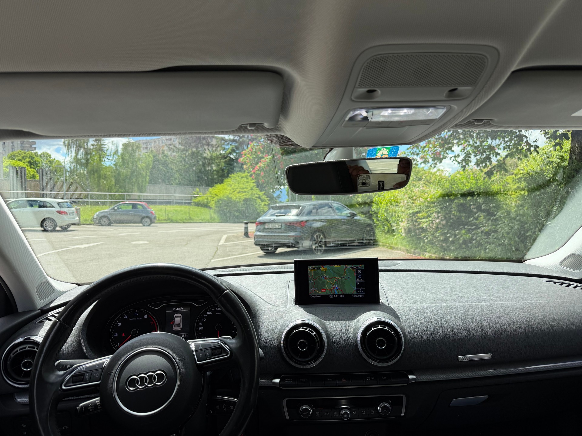 AUDI A3 Limousine 1.4 TFSI Ambition S-tronic-image-9