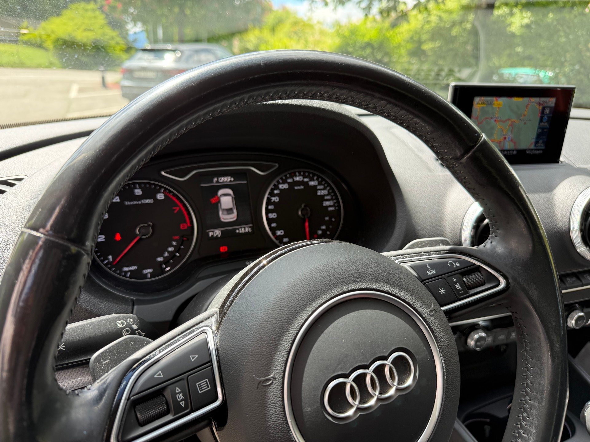AUDI A3 Limousine 1.4 TFSI Ambition S-tronic-image-23