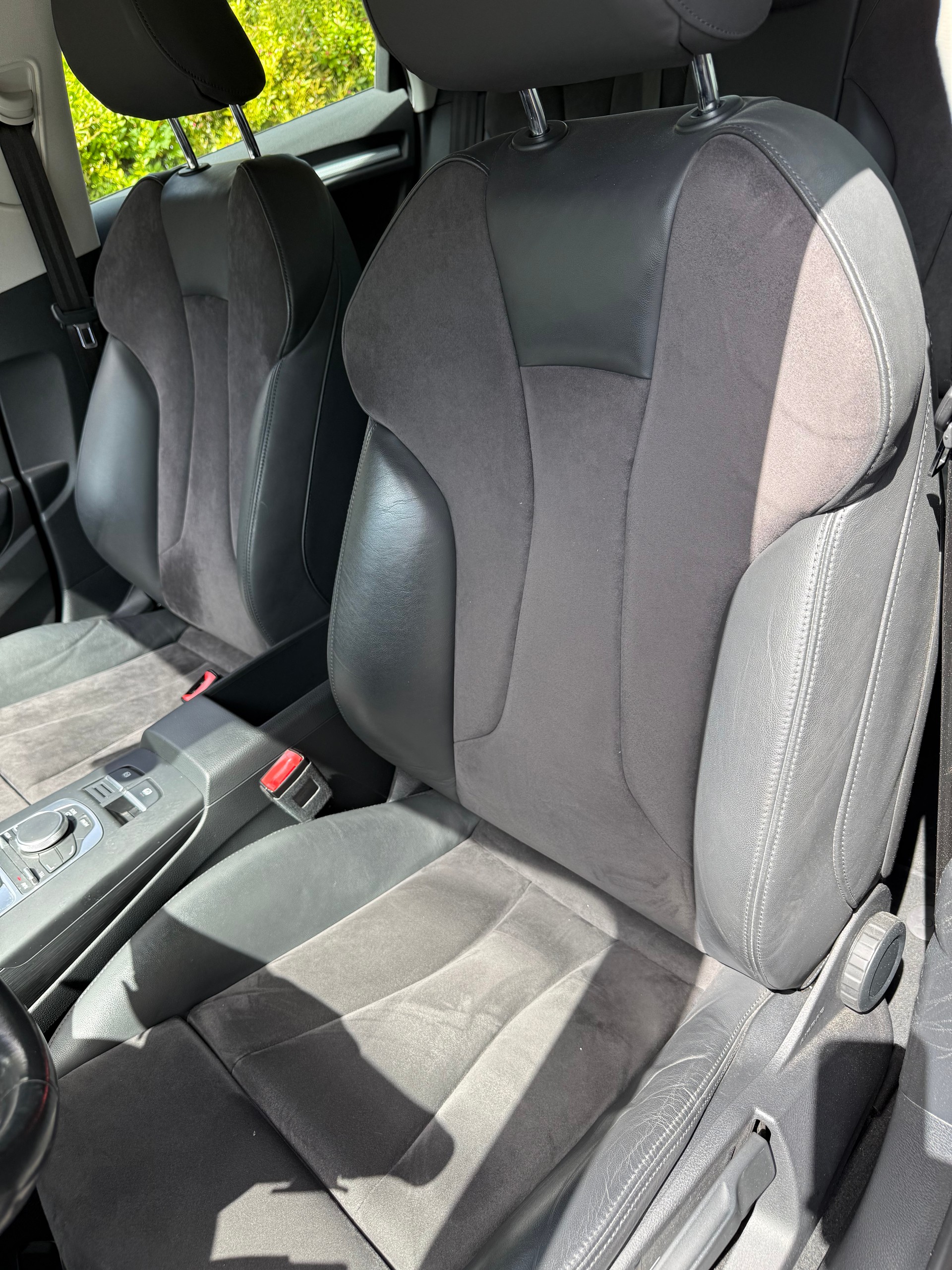 AUDI A3 Limousine 1.4 TFSI Ambition S-tronic-image-24