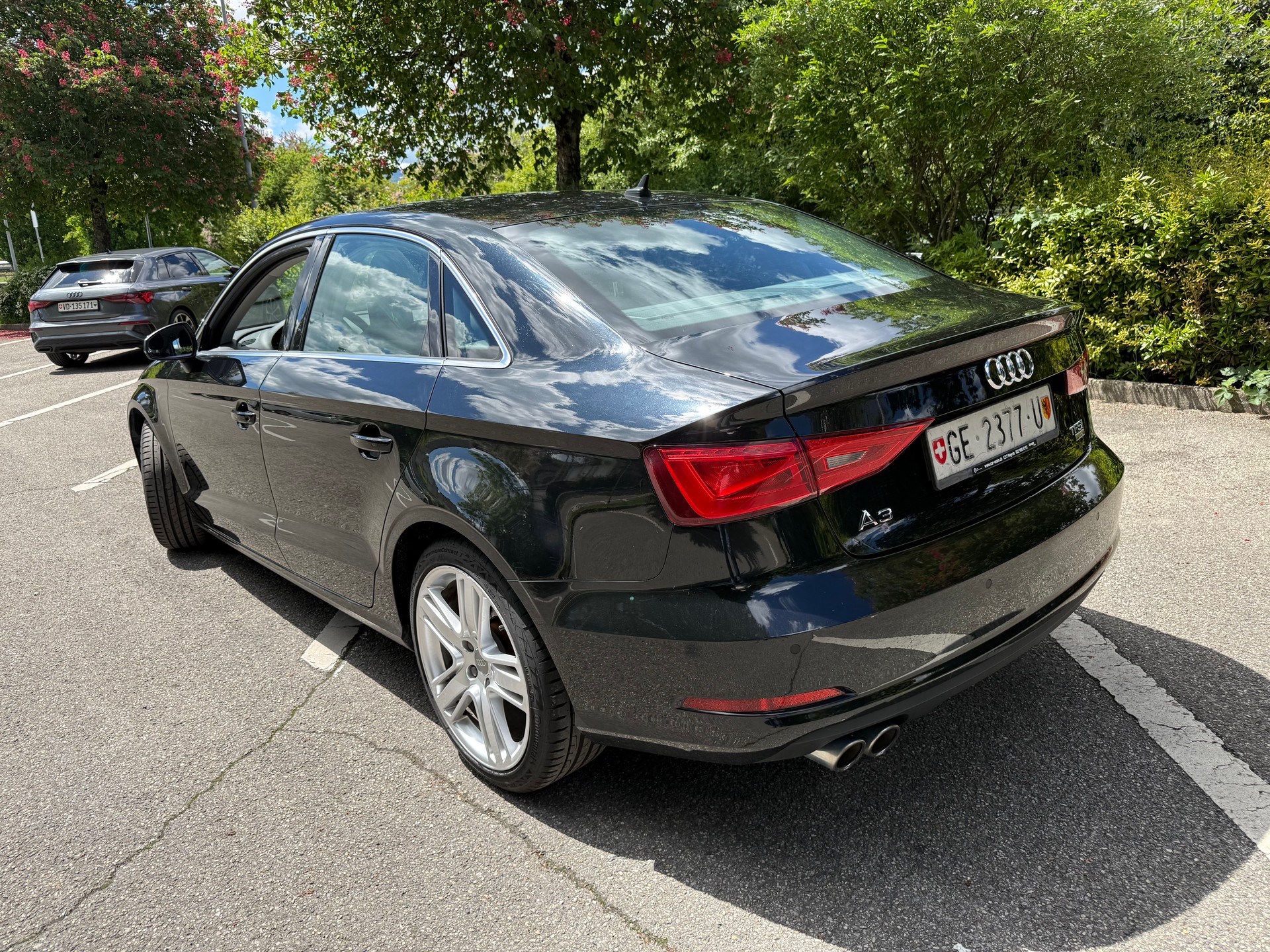 AUDI A3 Limousine 1.4 TFSI Ambition S-tronic-image-14