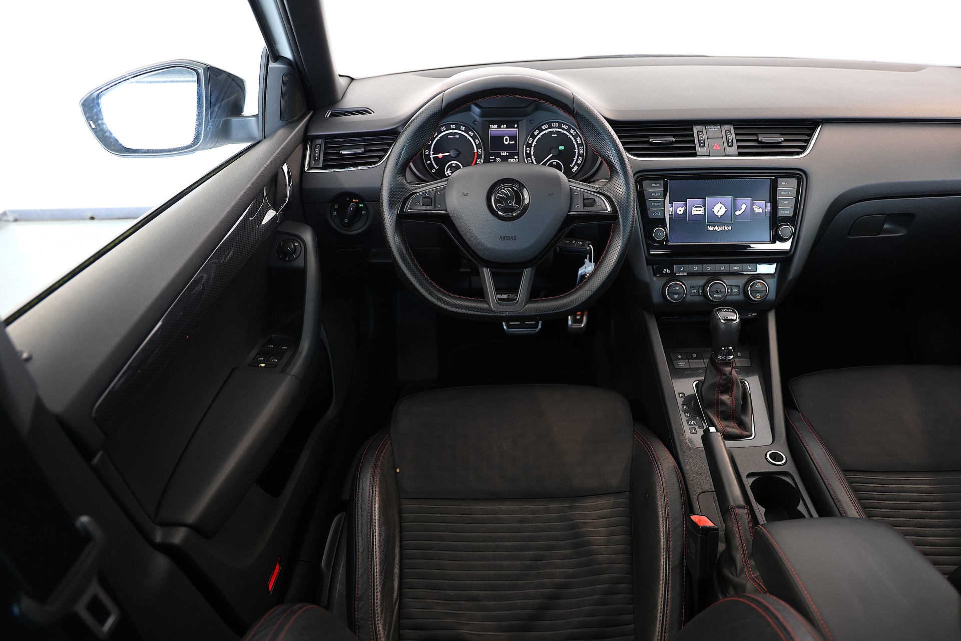 SKODA Octavia Combi 2.0 TDI RS DSG-image-9