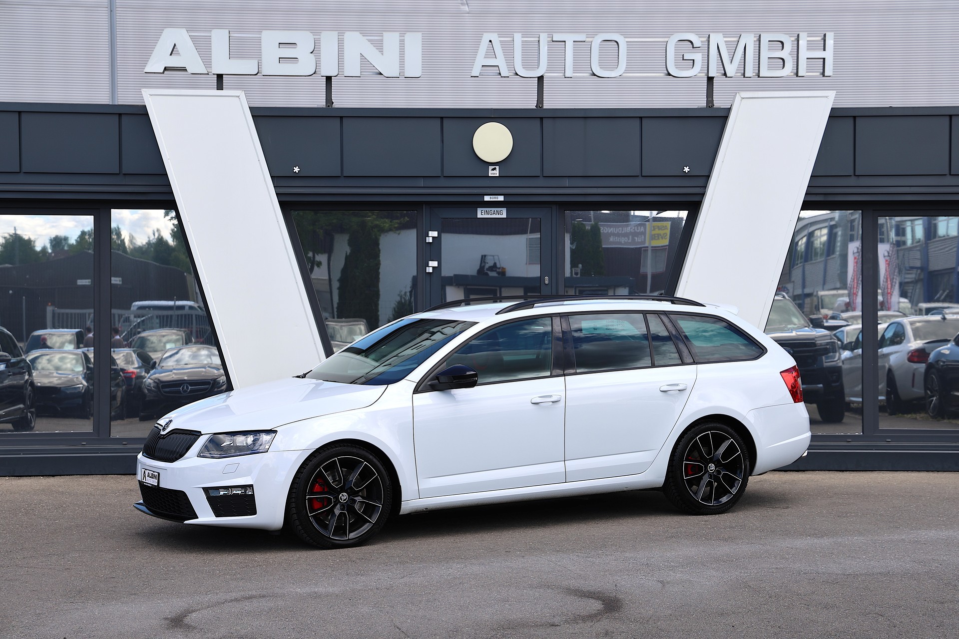 SKODA Octavia Combi 2.0 TDI RS DSG-image-0