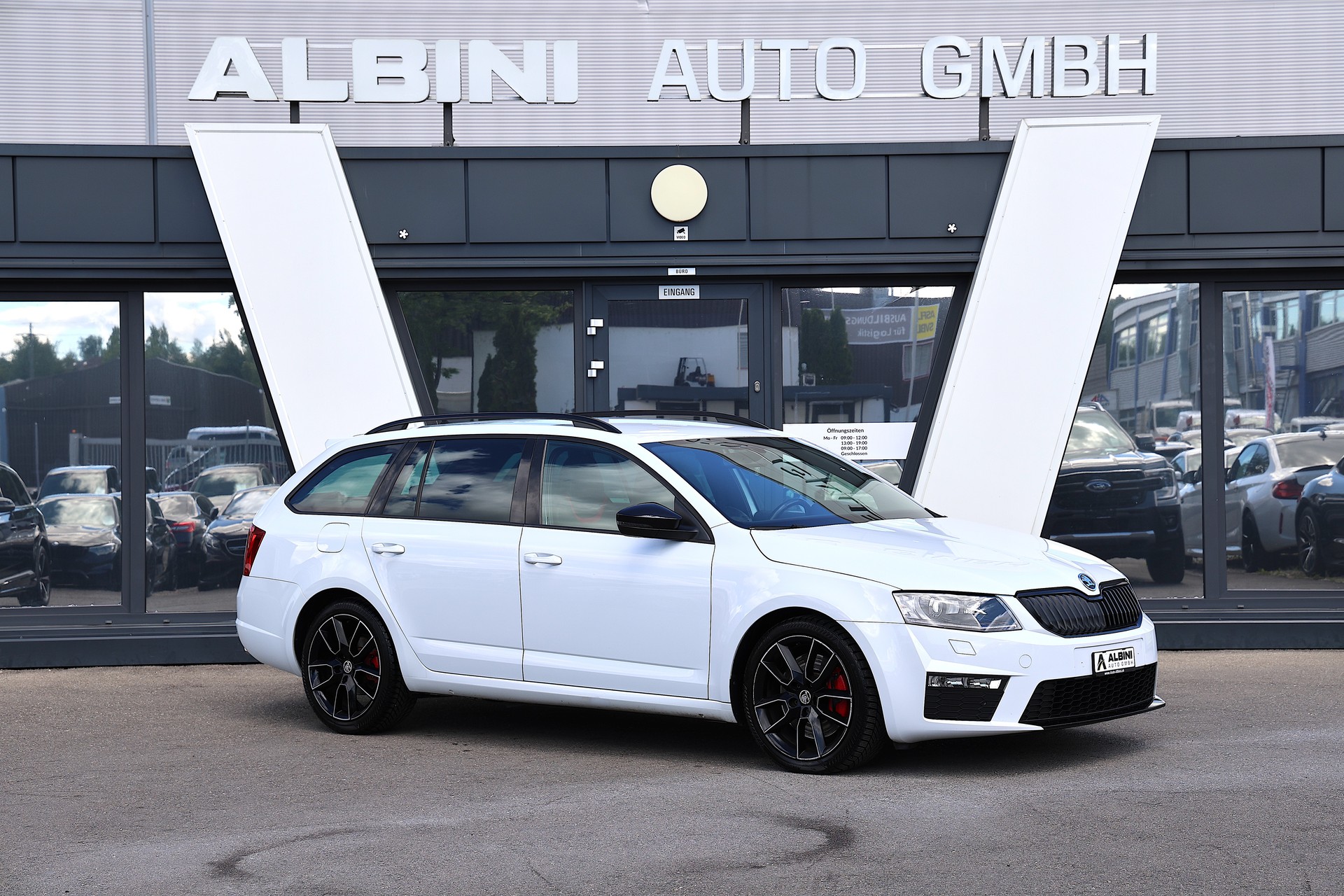 SKODA Octavia Combi 2.0 TDI RS DSG-image-2