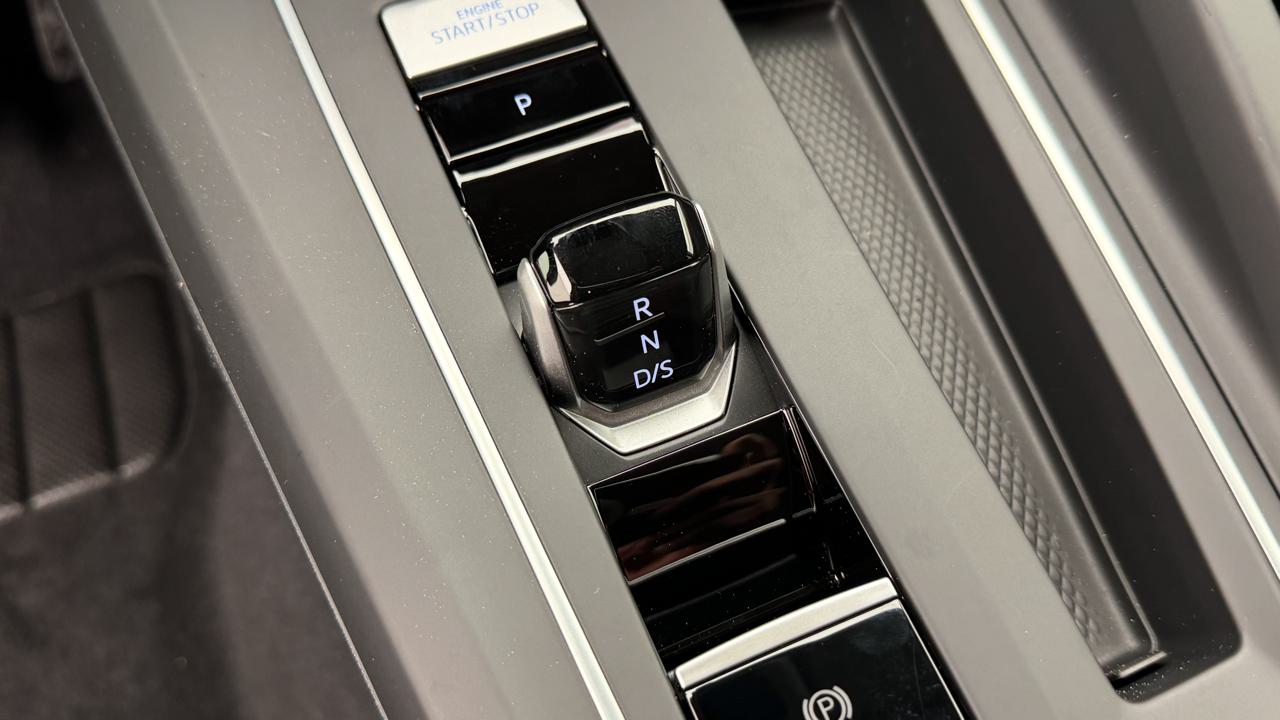 VW Golf VIII 1.5 TSI PHEV Limited-image-10