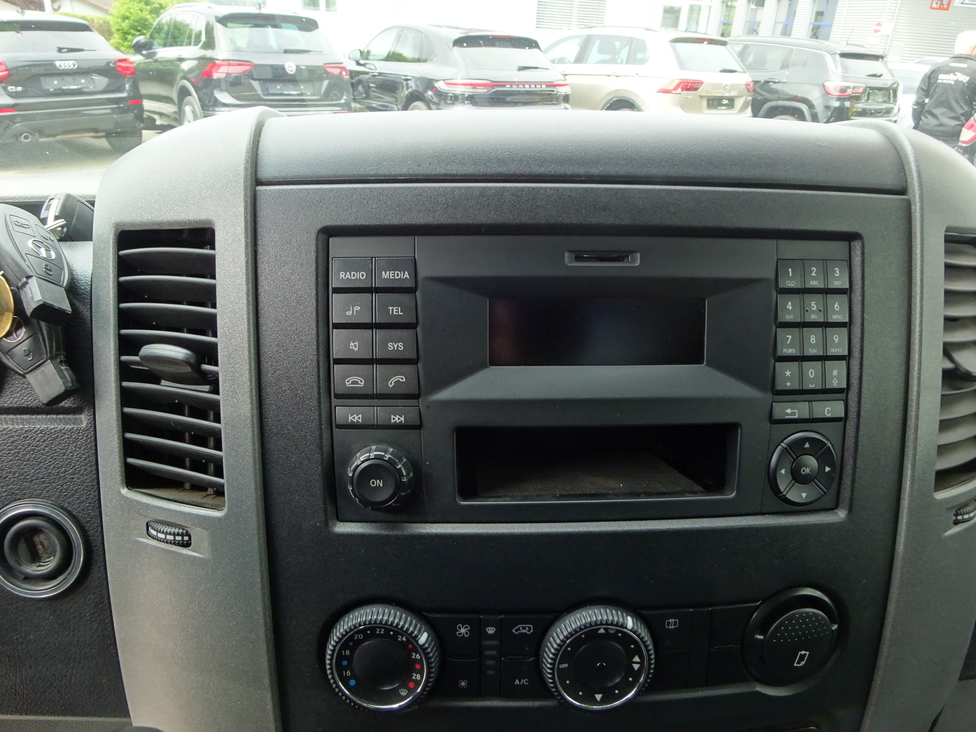 MERCEDES-BENZ Sprinter 316 NGT Standard-image-9