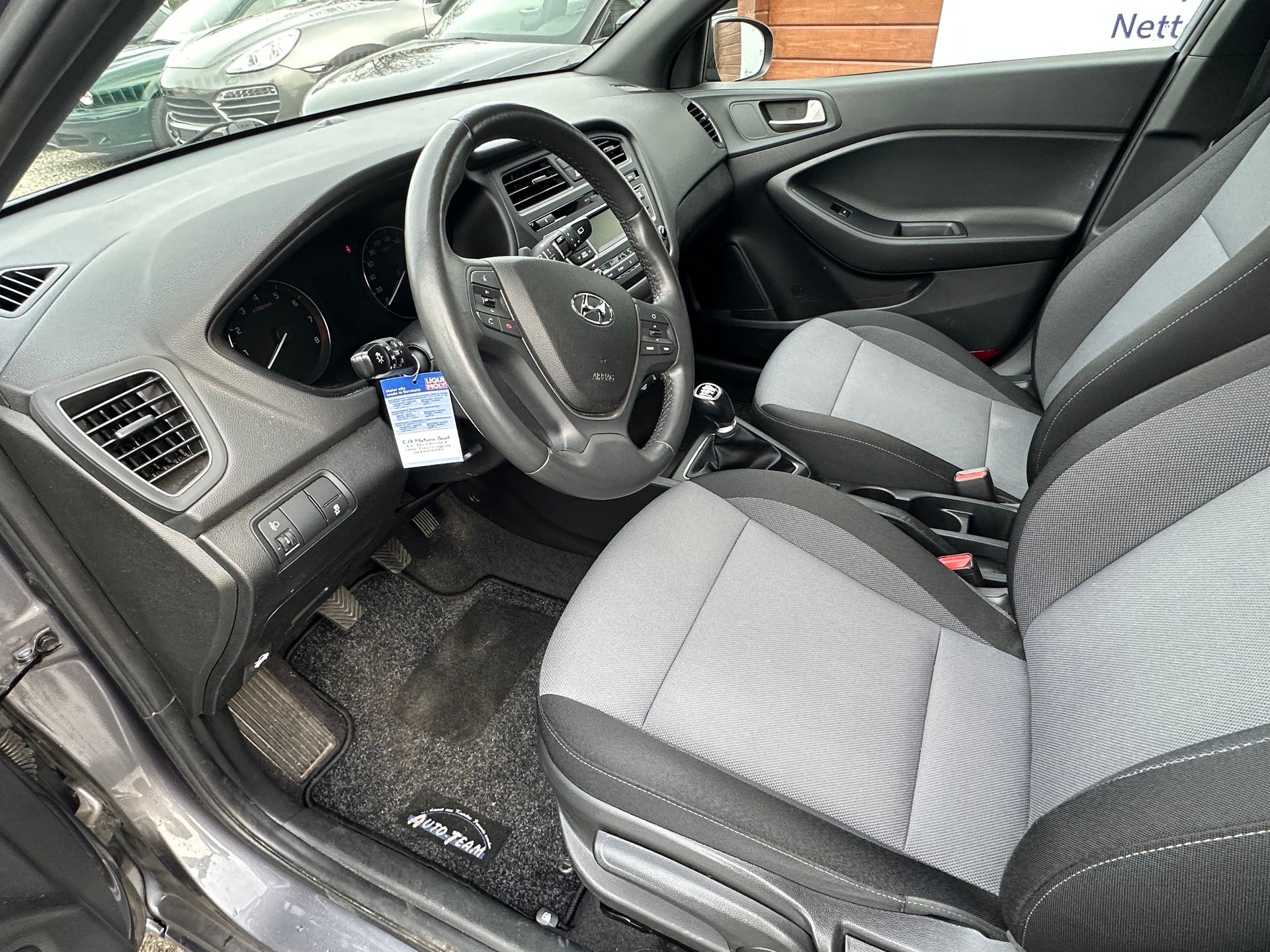 HYUNDAI i20 1.2 Origo-image-9
