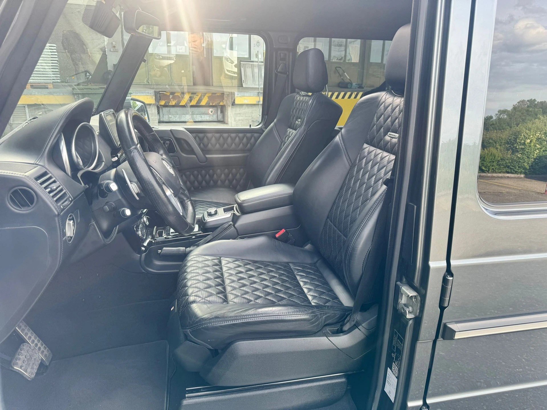 MERCEDES-BENZ G 63 AMG lang Wagon CH-FAHRZEUG-image-8