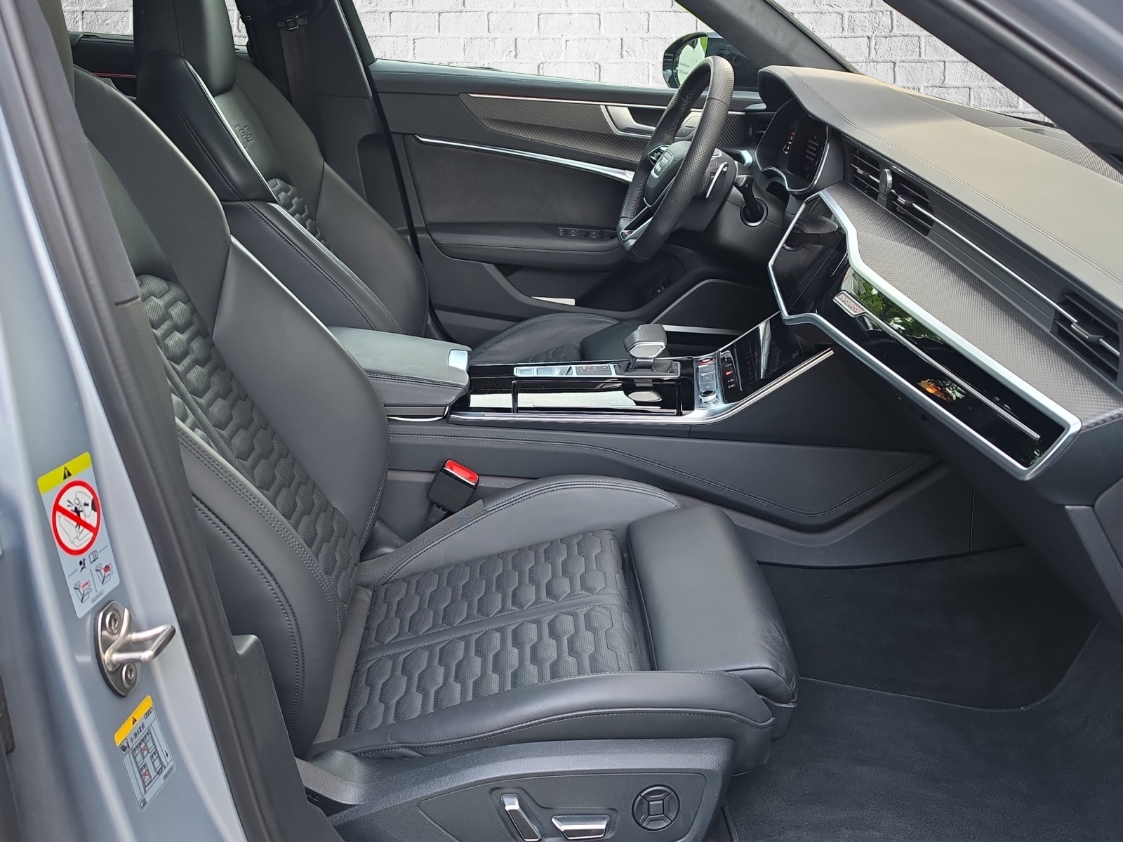 AUDI RS6 Avant 4.0 TFSI V8 Performance quattro-image-14