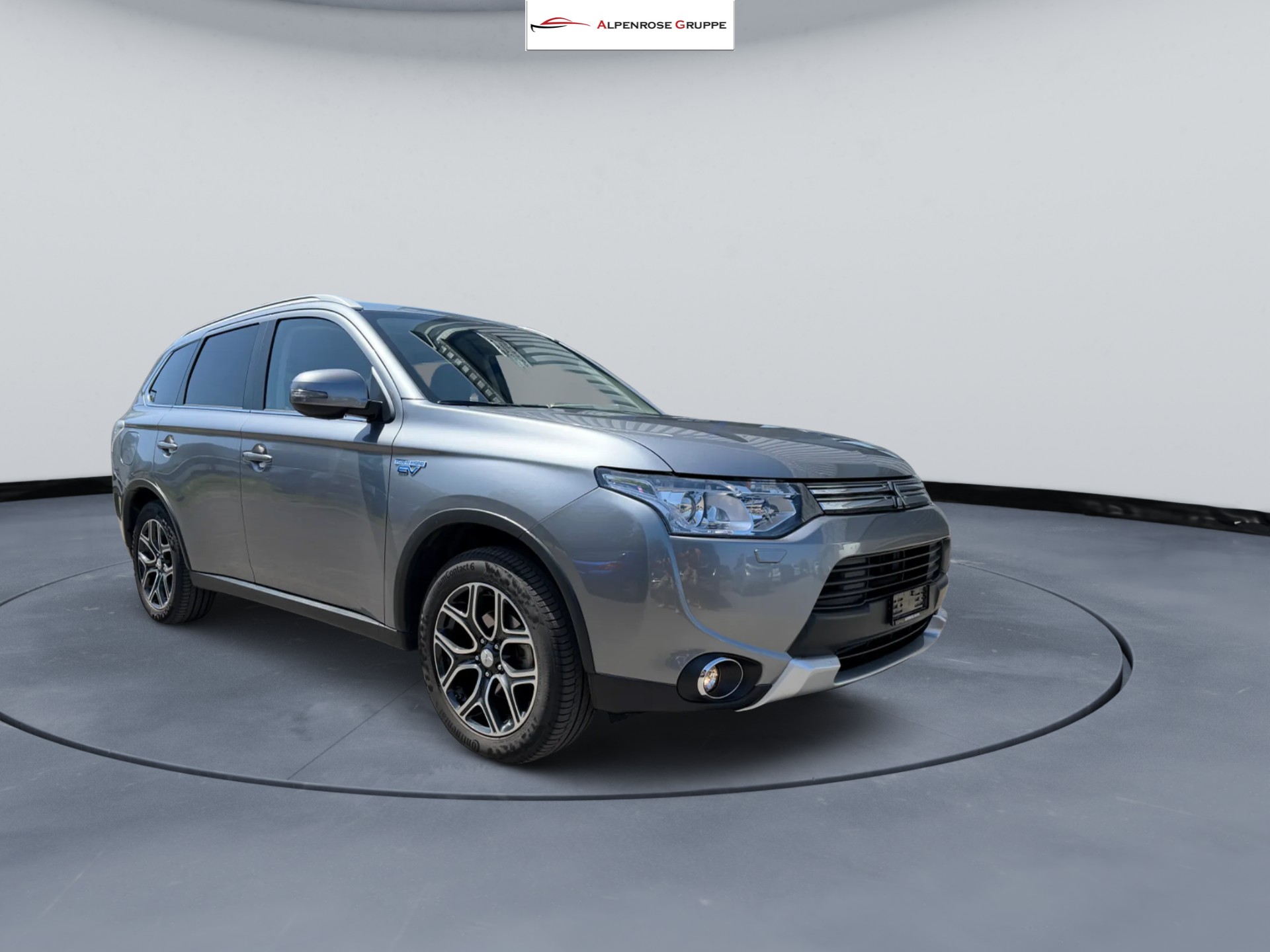 MITSUBISHI Outlander 2.0 PHEV Intense-image-0