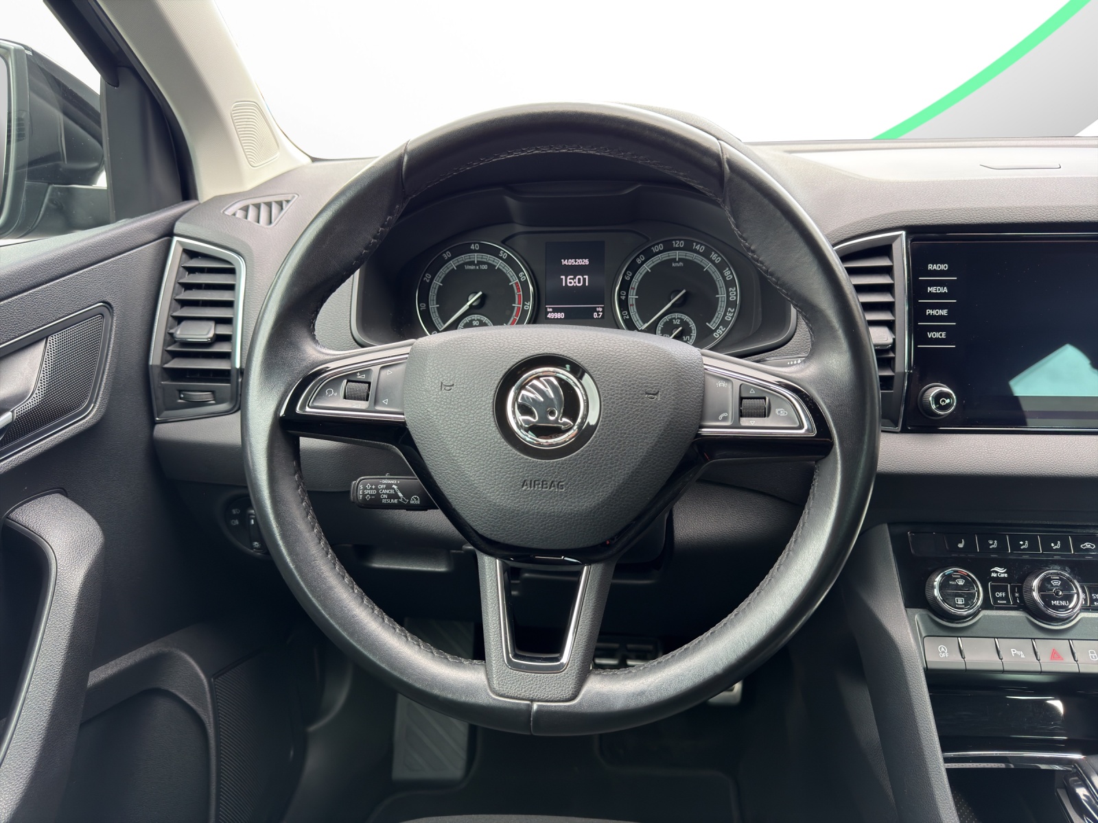 SKODA Karoq 1.5 TSI ACT Ambition DSG-image-7